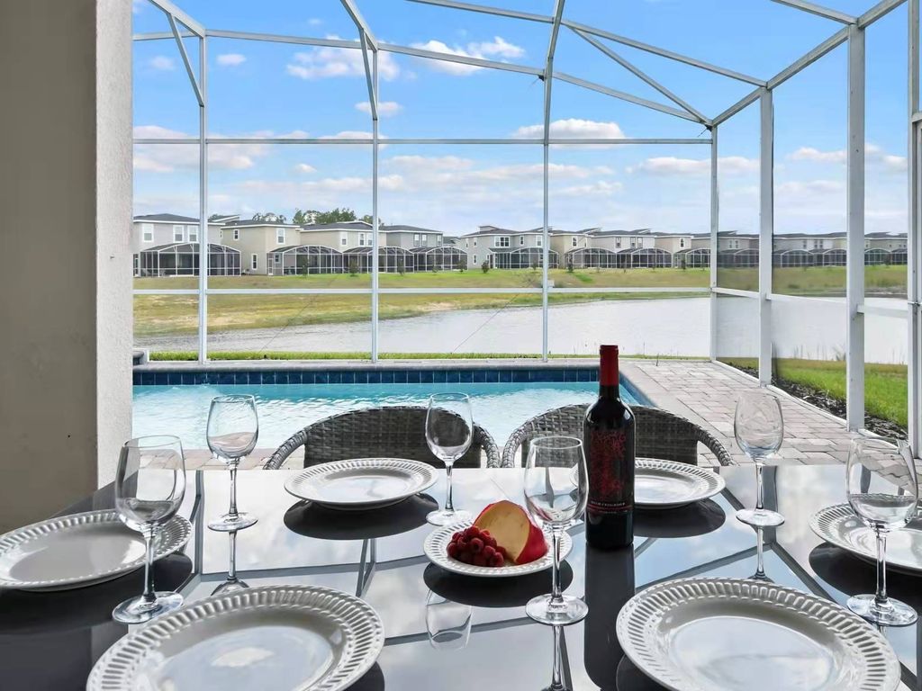 Featured Property 333OCA CG