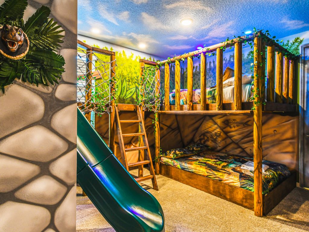 Featured Property 8905CBD Solara