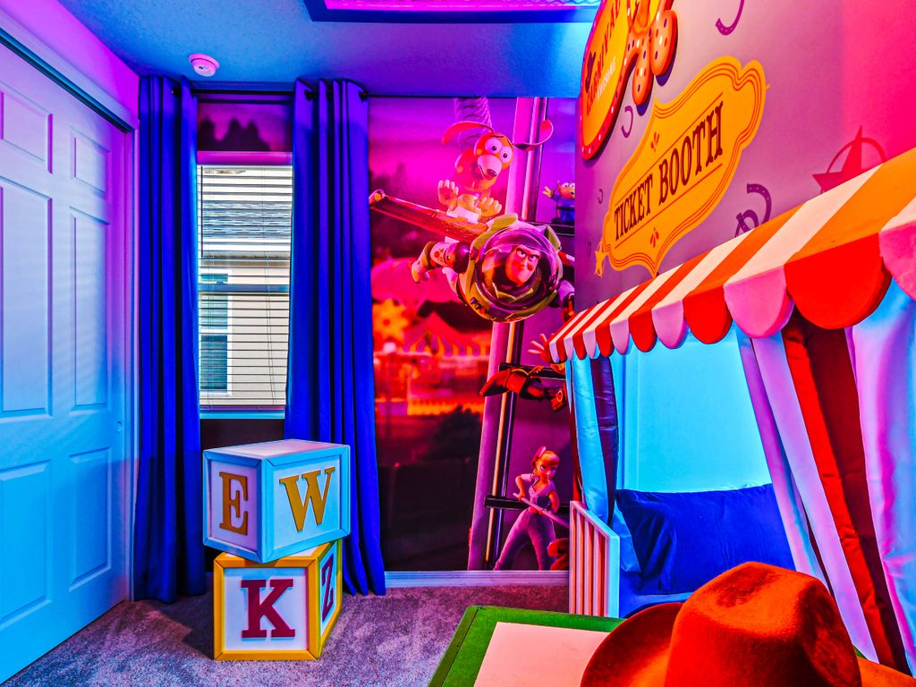 Featured Property 8928CBD Solara