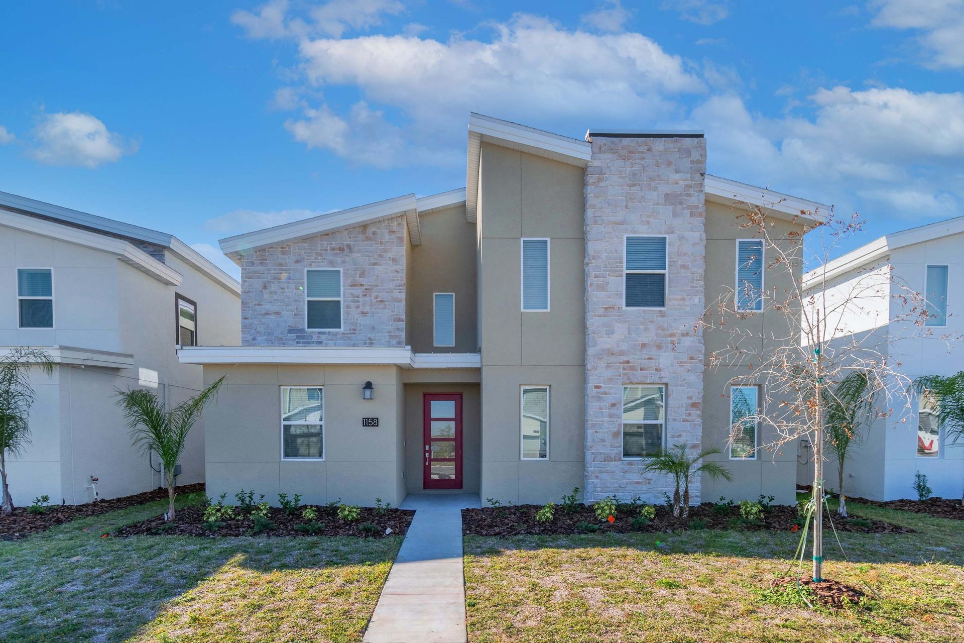 Spacious modern villa with resort amenities near Disney parks!