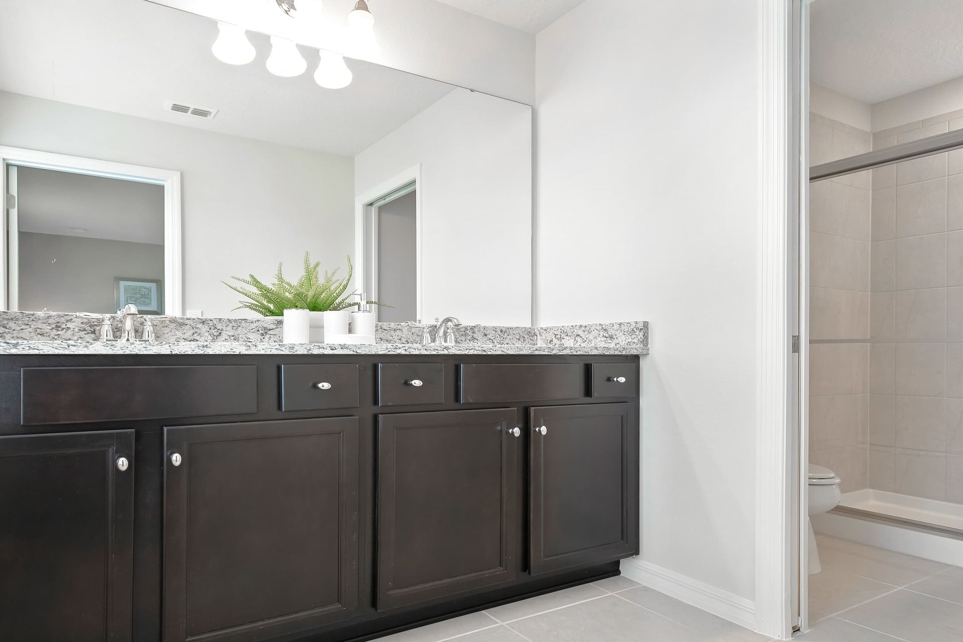 Spotless, sanitized full bathroom ensuring cleanliness and hygiene for a refreshing experience