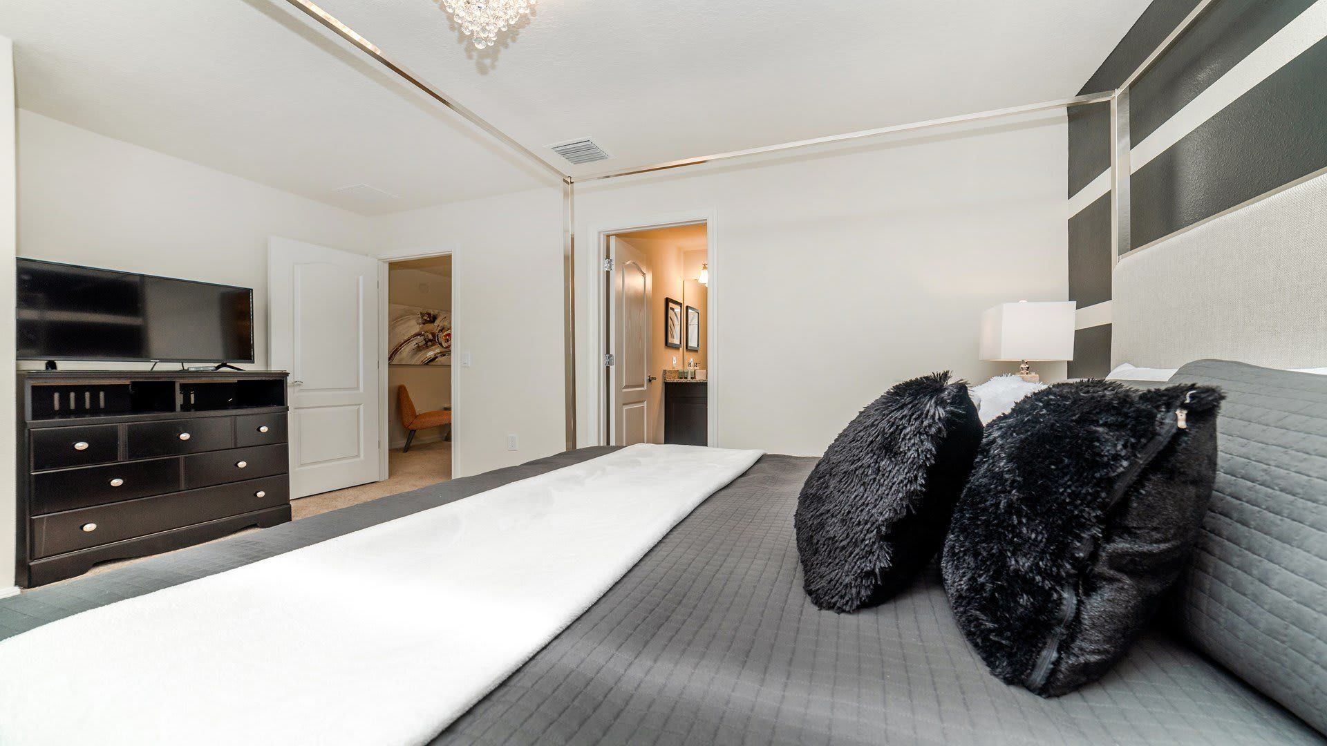 Relax and rejuvenate in our inviting bedroom, providing you with a comfortable retreat after a day of adventure.