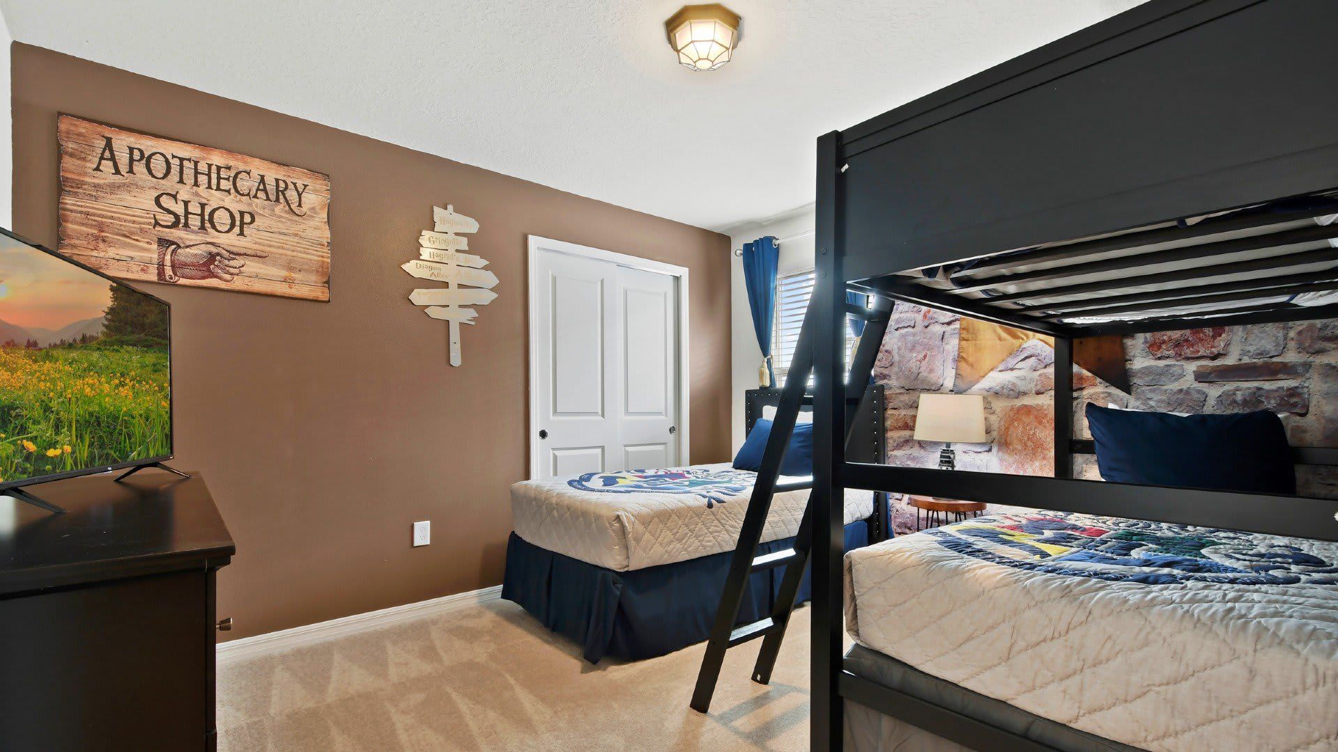 Double the fun, plenty of space. Perfect for your group!