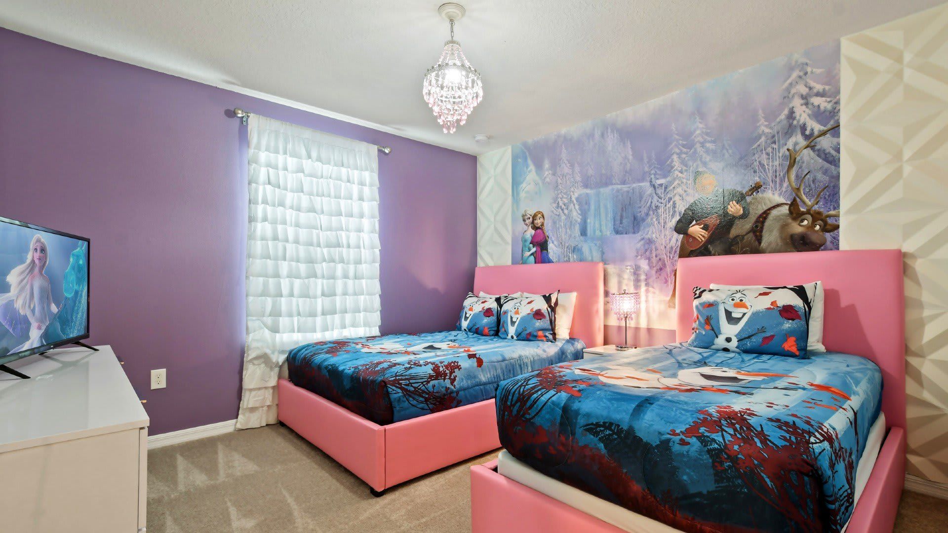 Your kids will surely enjoy sleeping in this Frozen themed room!