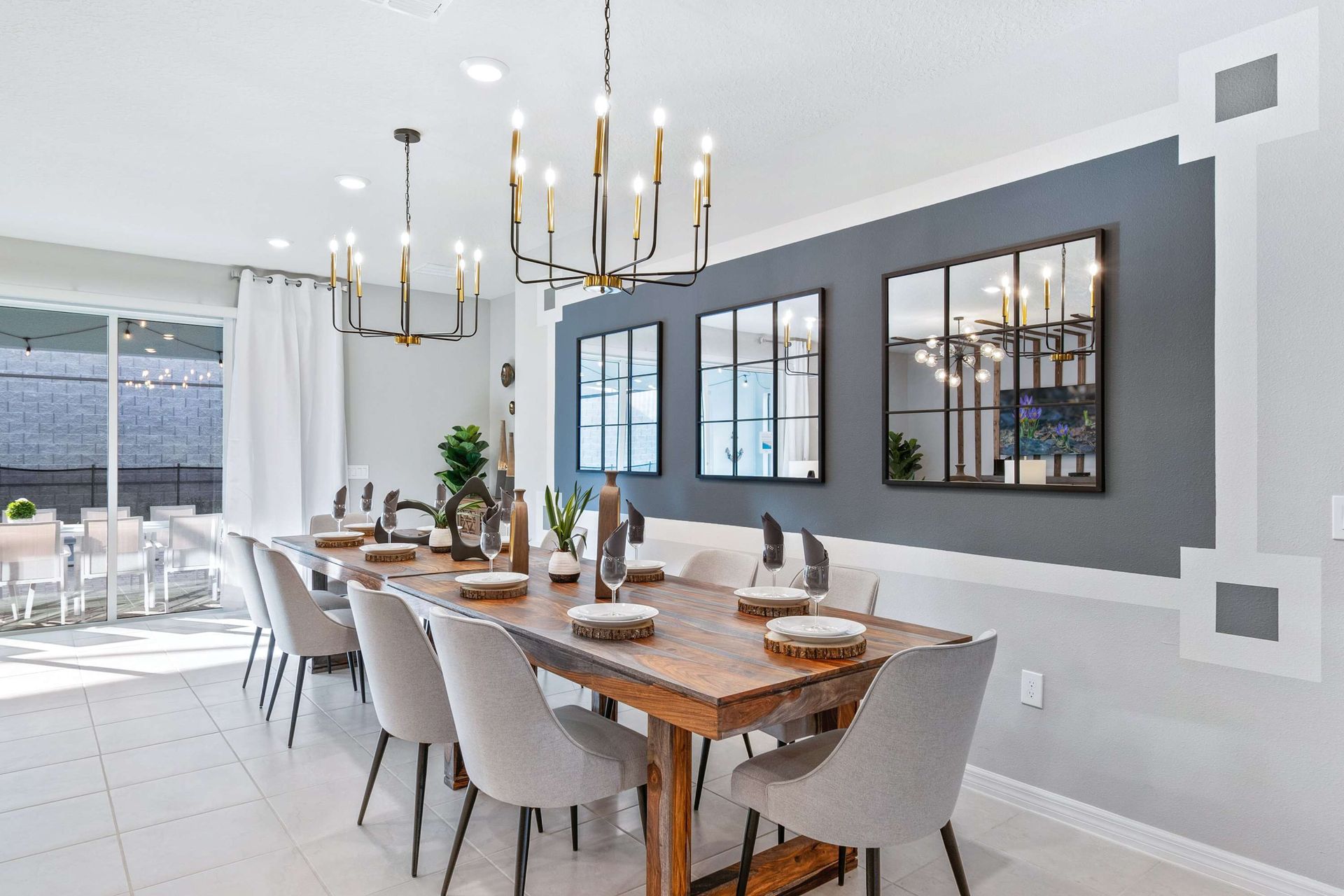 Dine in style in our elegant dining area, complete with contemporary furnishings and ample seating.