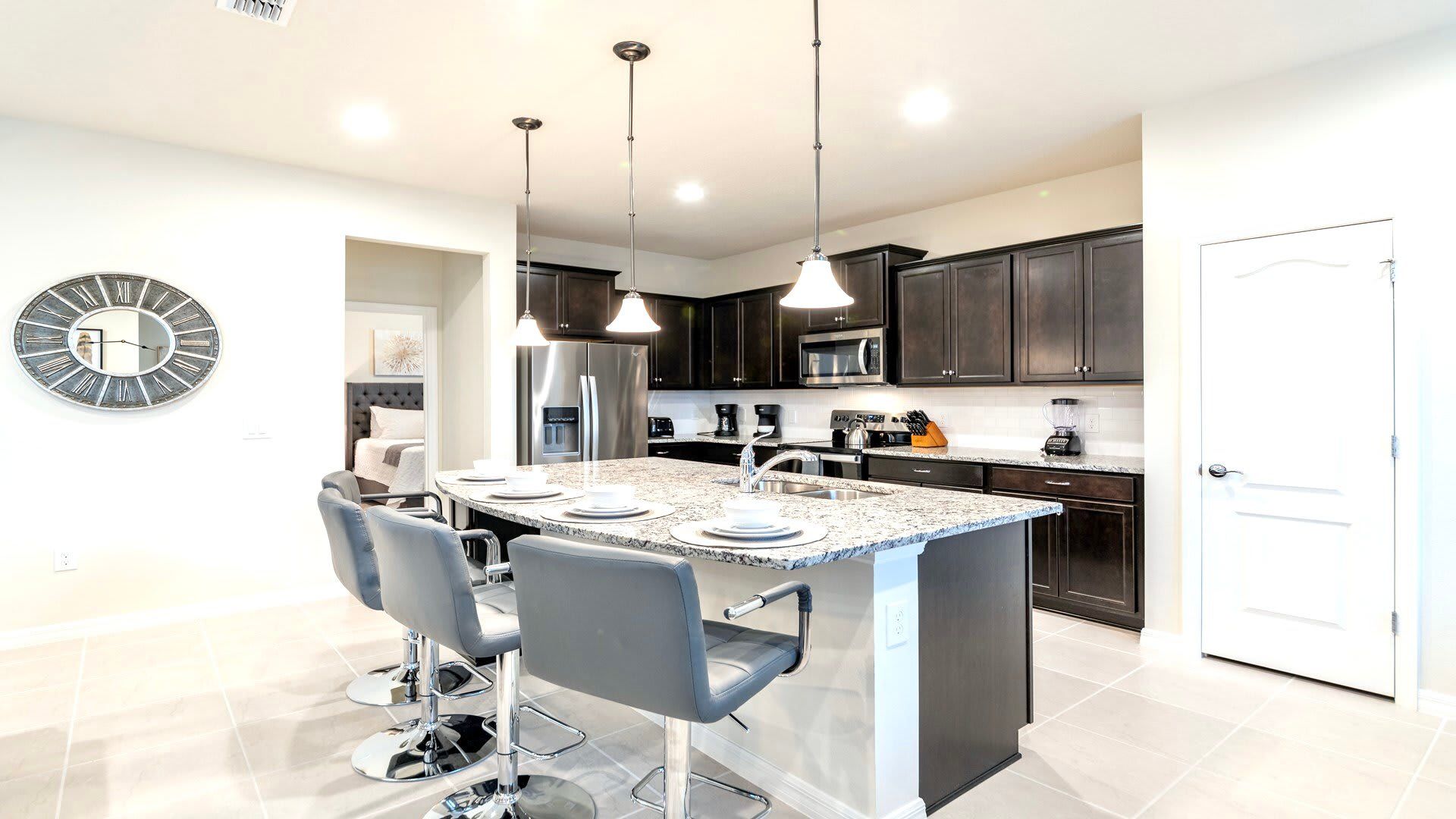 Kitchen: Fully equipped culinary space, ready for any cooking endeavor.