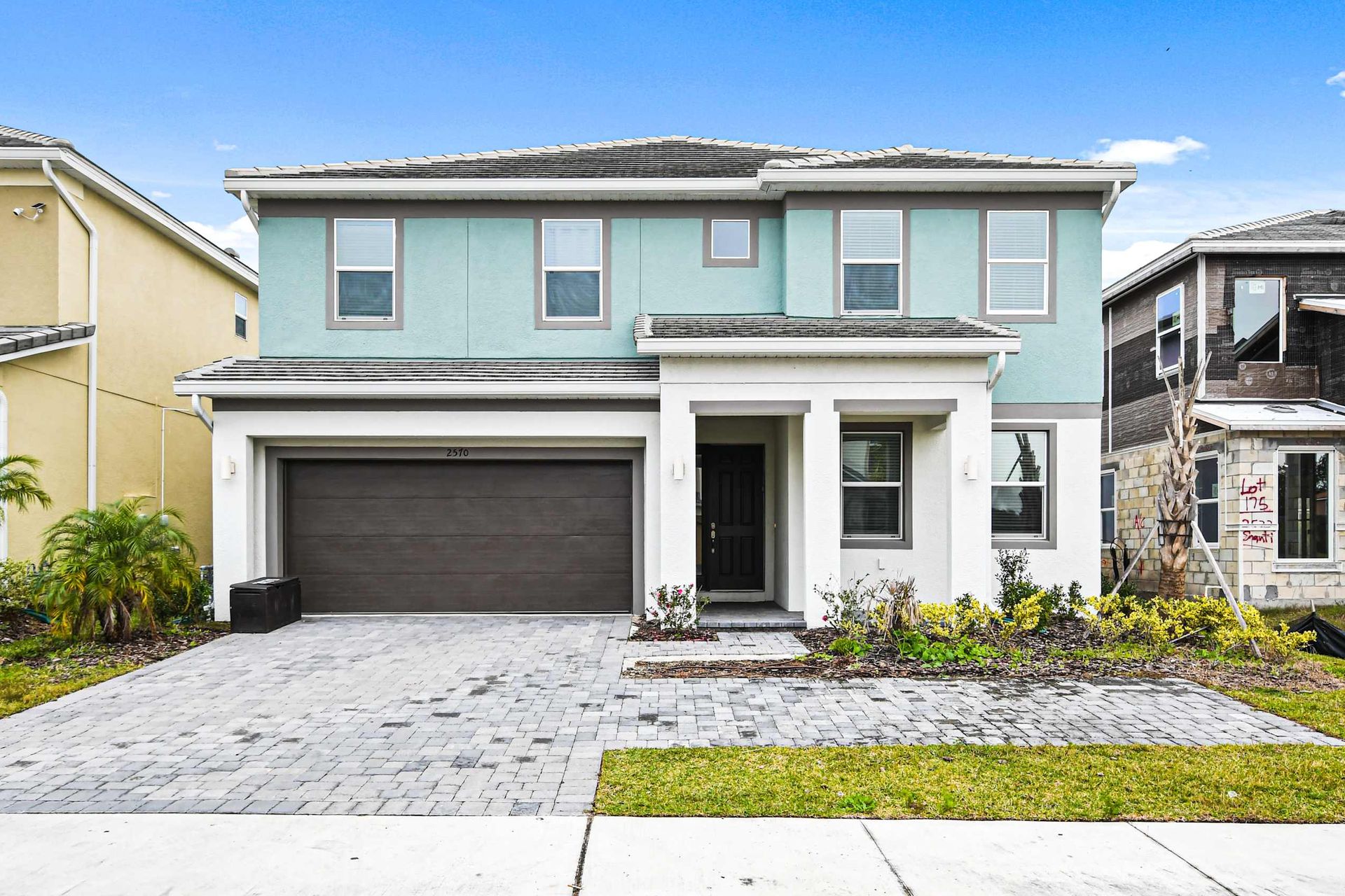 Spacious & stylish! Modern home with plenty of parking