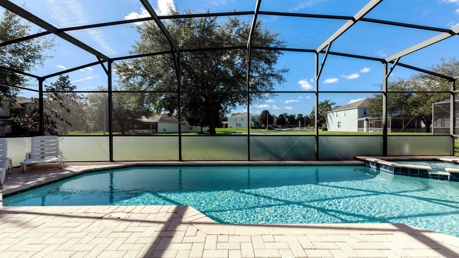 You'll have the screened in spa and pool all to yourself