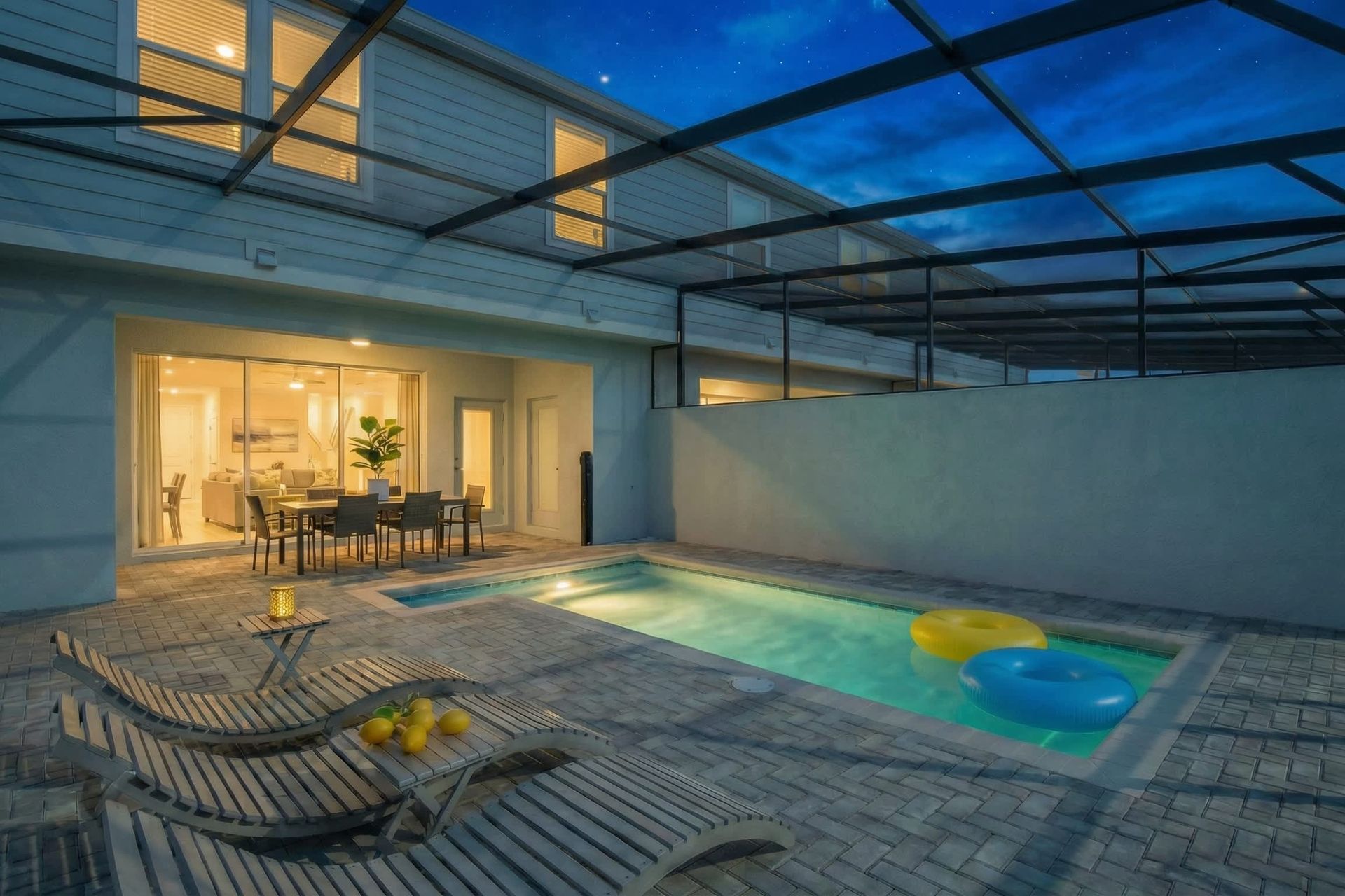 Perspective Synthesis