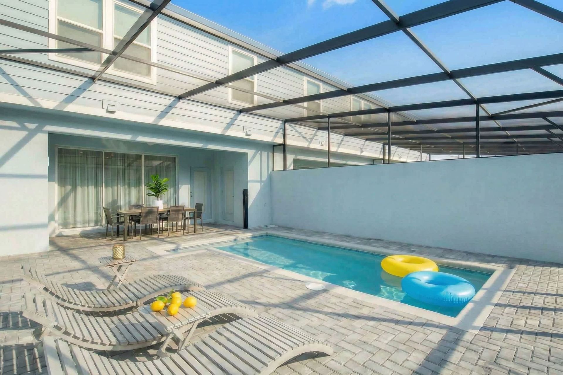 Perspective Synthesis