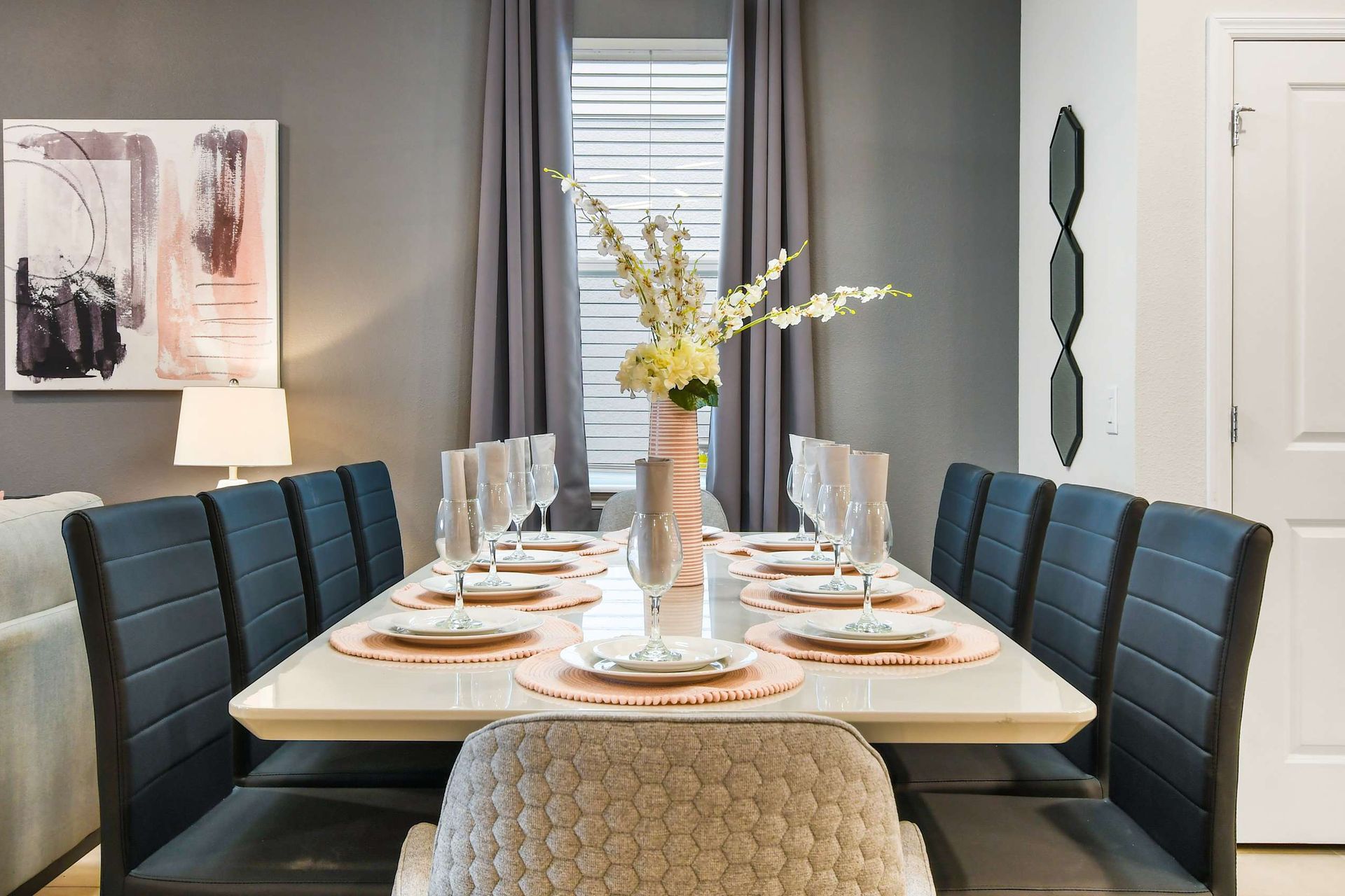 There's plenty of room for everyone in the dining area