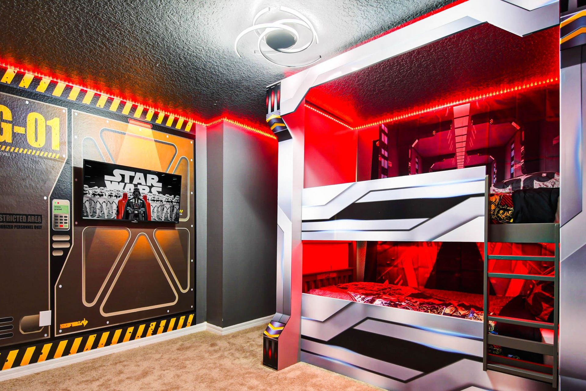 Kids will have fun in this Star Wars bedroom with beautiful lights