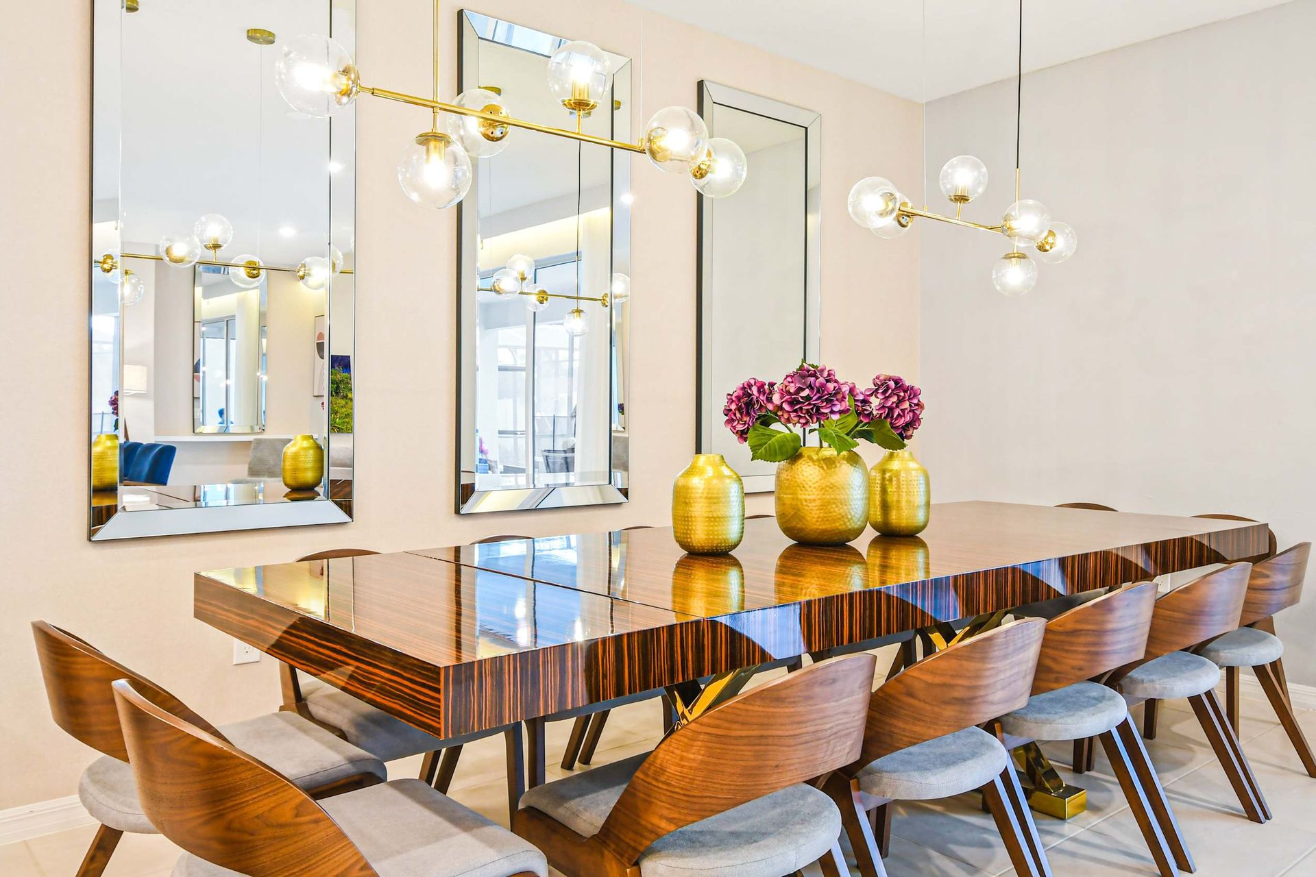 The large dining table is here for your wonderful family feast