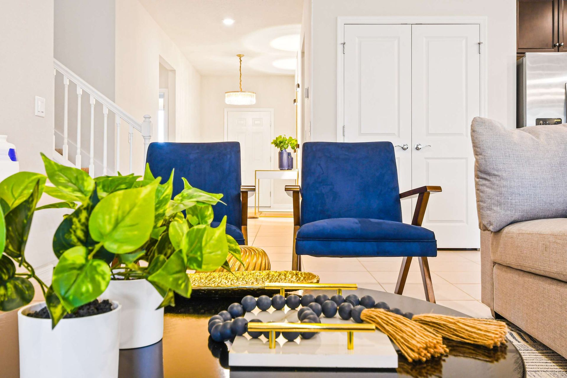 Roomy living space with a comfy sofa—ideal for family gatherings.