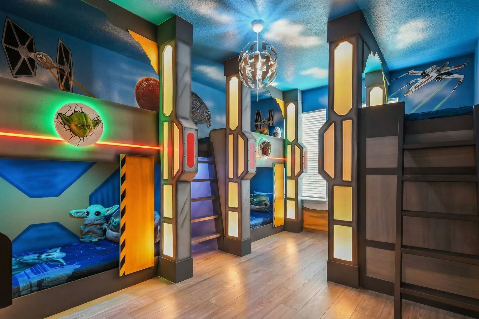 Epic Star Wars-themed bunk room adventure for kids and fans of all ages!
