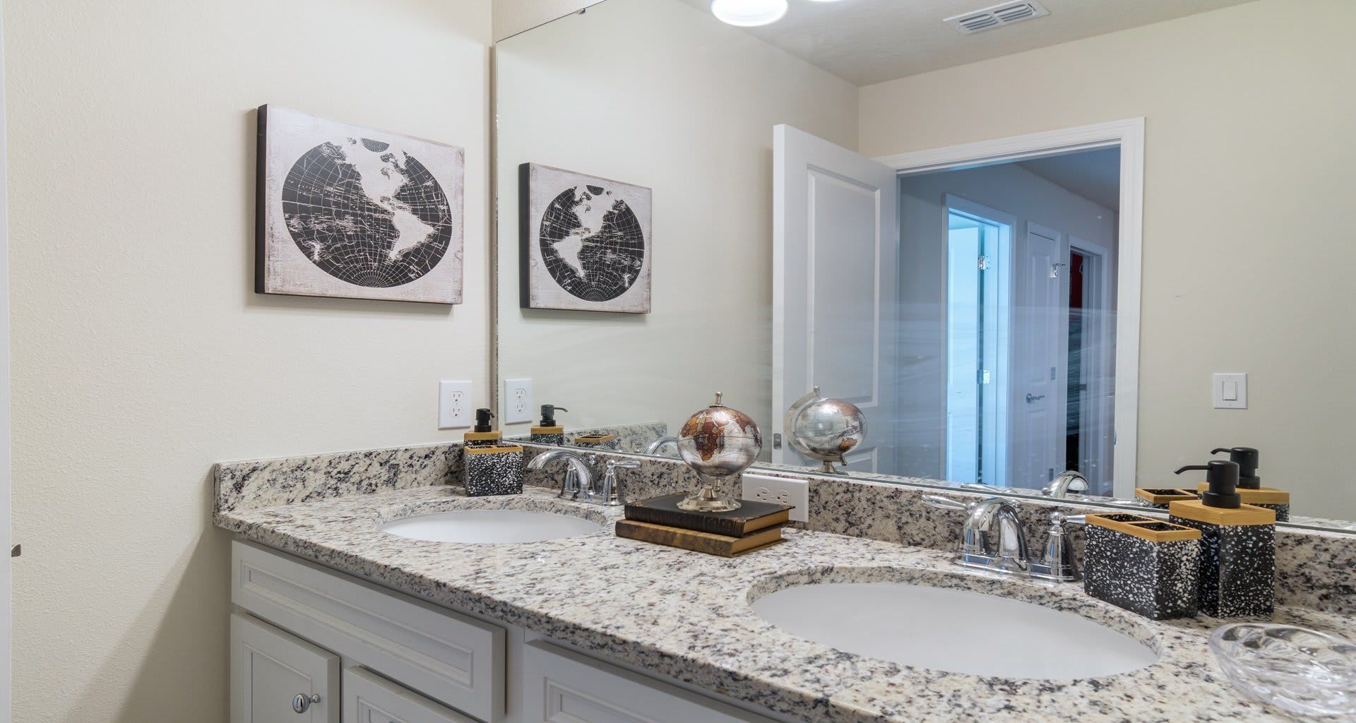 Complete bathroom equipped with all essential fixtures, offering a comprehensive space for personal hygiene.