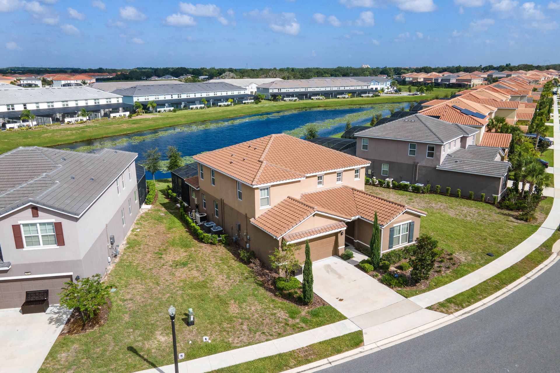 Spacious lakeview villa with private pool, near parks, dining, and shopping
