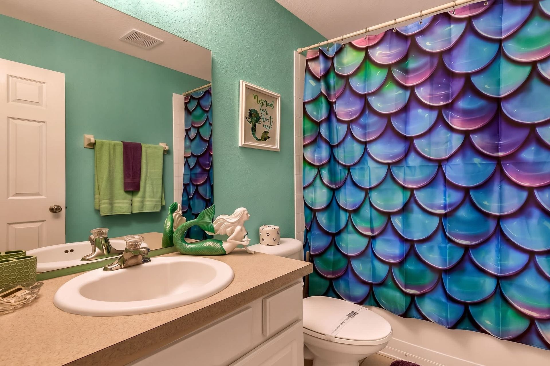 Indulge in luxury in our well-appointed bathroom, providing you with all the amenities you need for a comfortable stay.