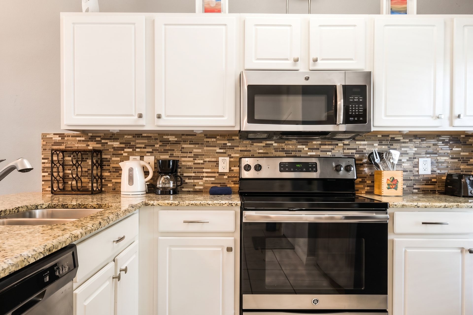 Create culinary delights in our fully-equipped kitchen, where you can cook up a storm during your stay.