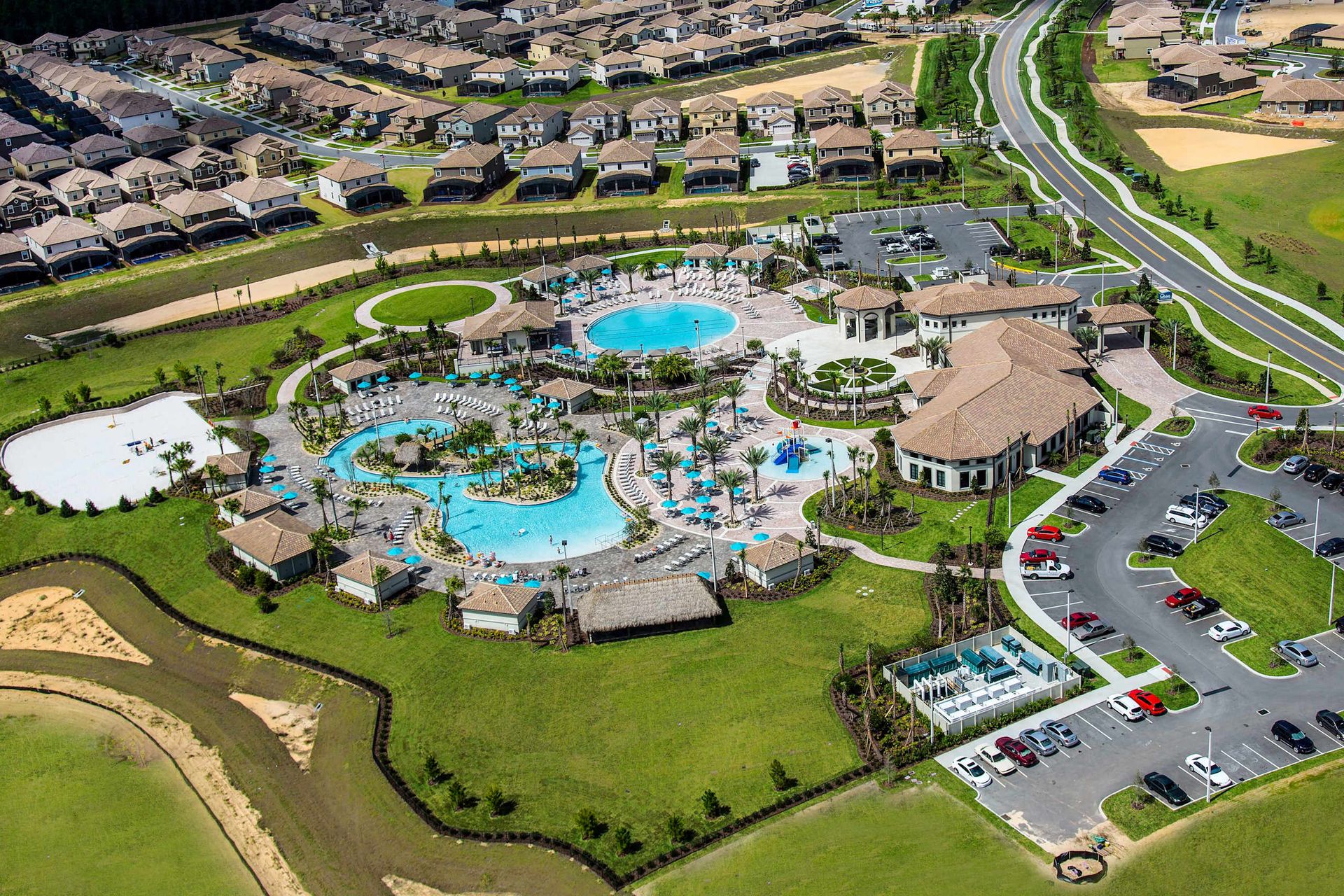Luxury Resort Amenities: Pools, Lazy River, Gym & More Near Disney!