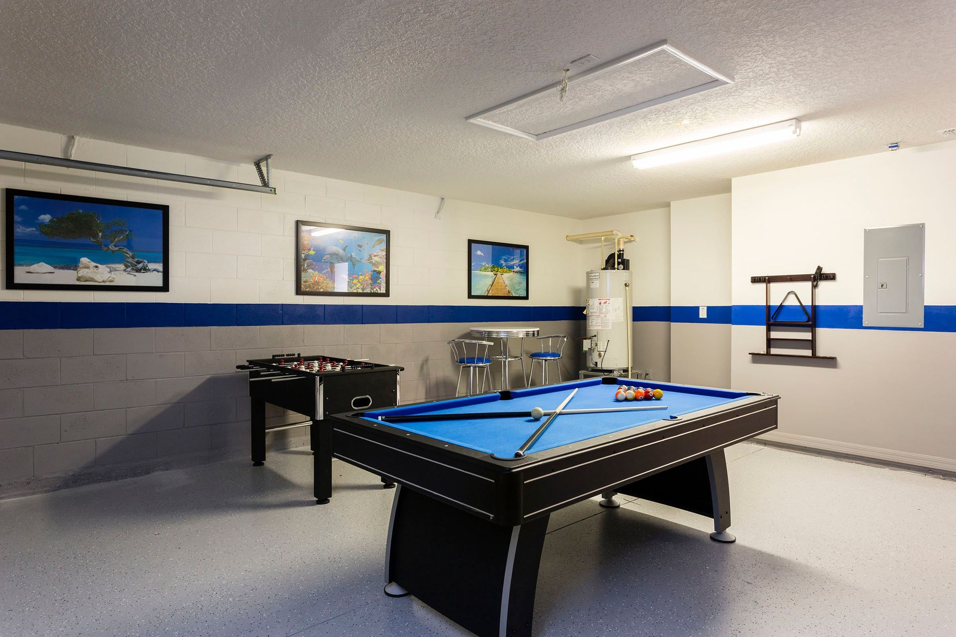 Game Room: Dive into fun with a pool table, creating an entertaining and engaging atmosphere for lively game nights