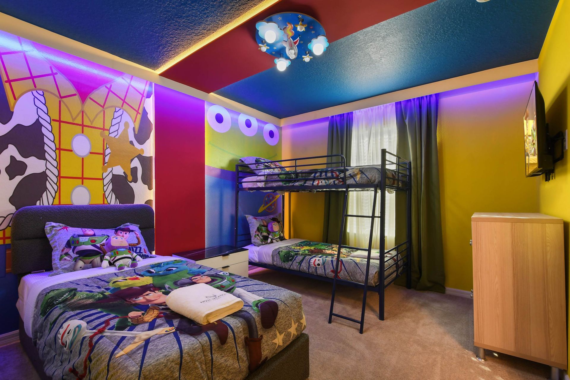 Toy Story-themed kids' room with vibrant colors and fun bunk beds!
