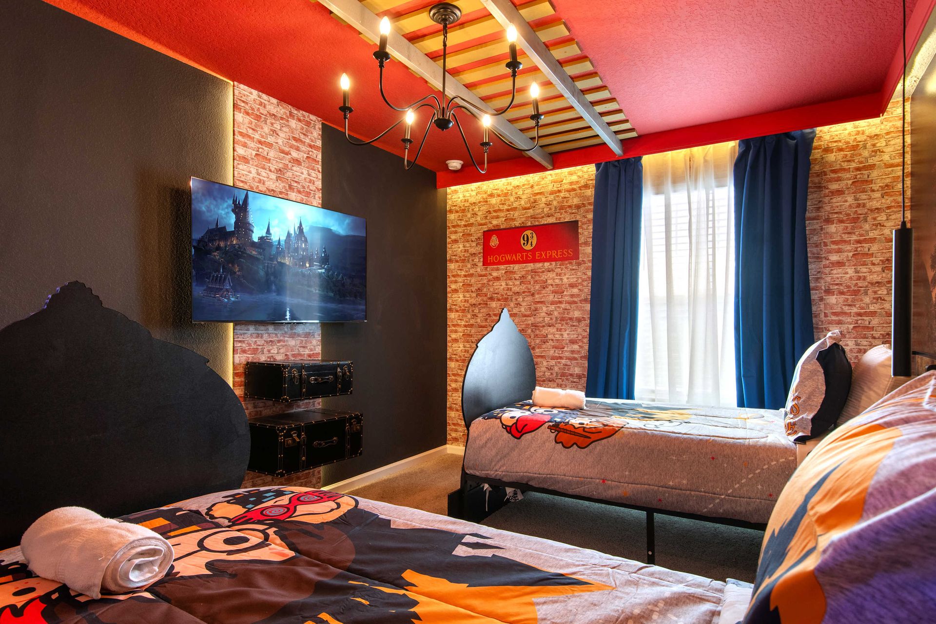 Wizarding World Bedroom with Spellbinding Decor, Twin Beds & Hogwarts Vibes
