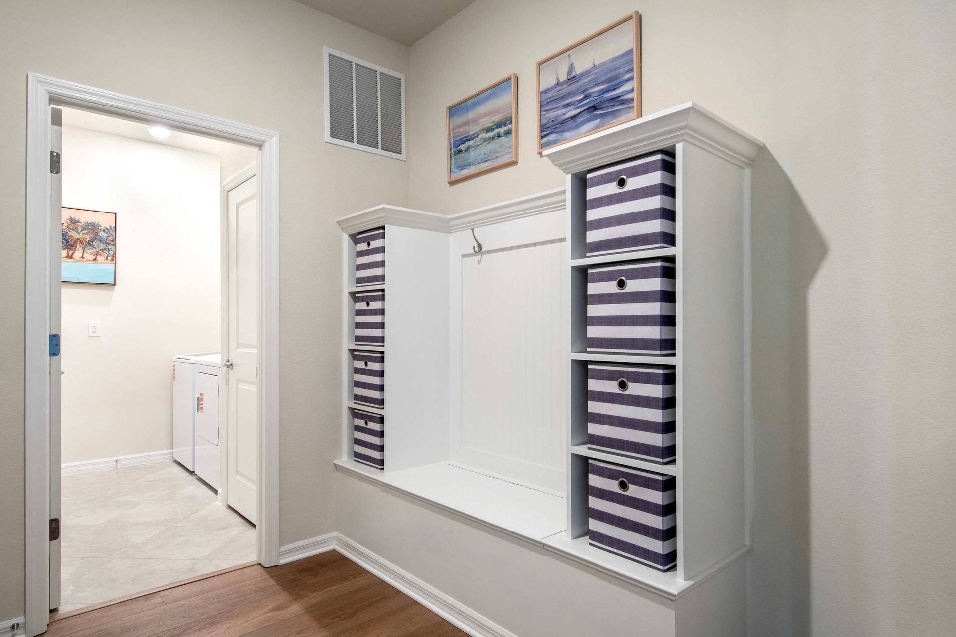 Cozy mudroom with ample storage, perfect for organizing your getaway essentials.
