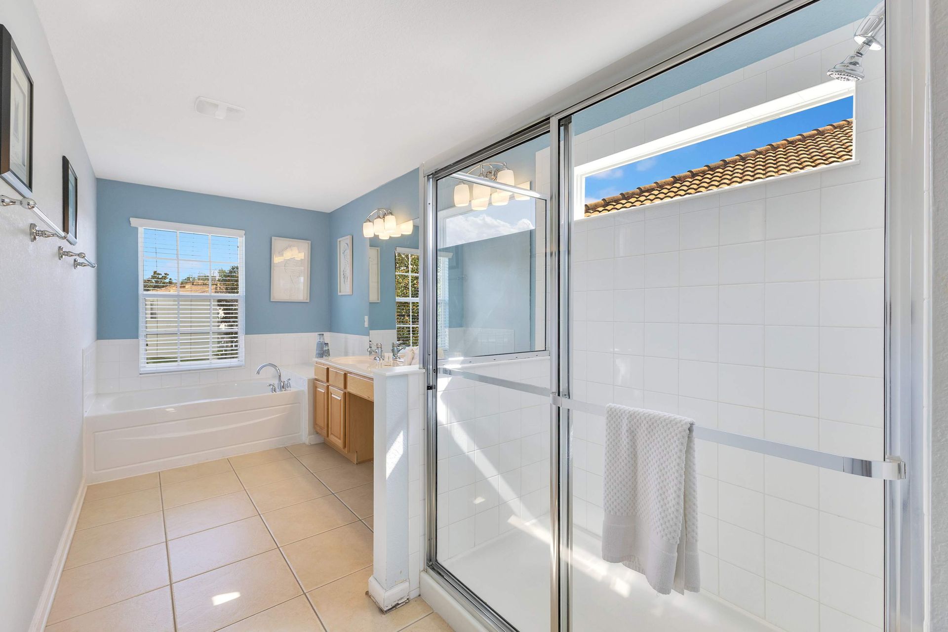 2576AB WH | Photo 21