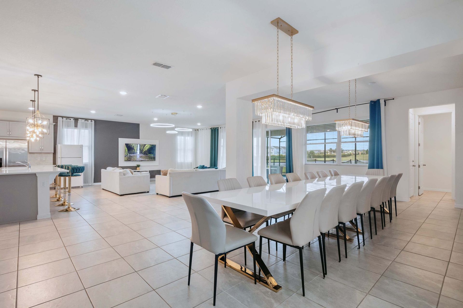 1594MCW Solara | Photo 11