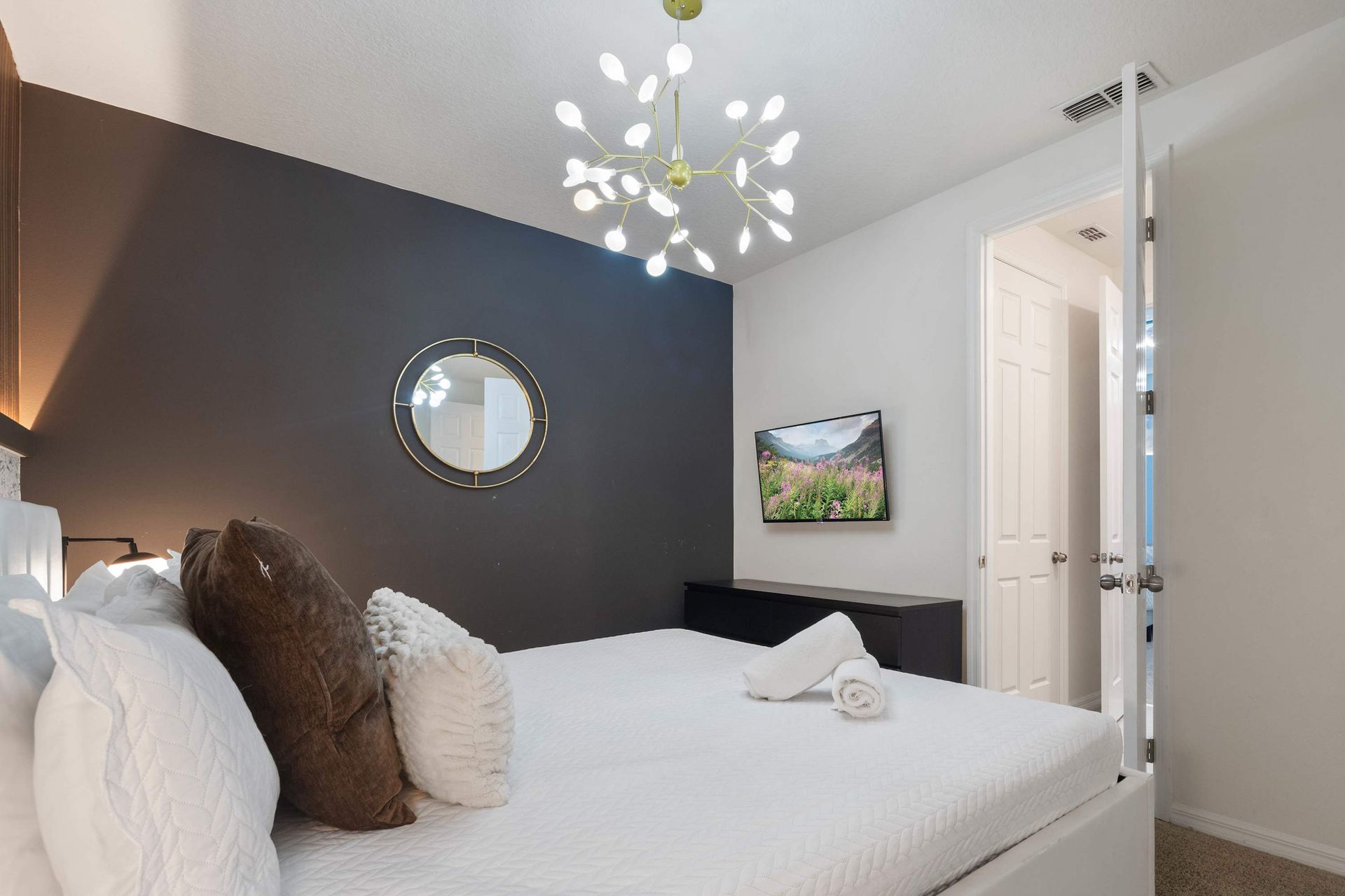 1594MCW Solara | Photo 34