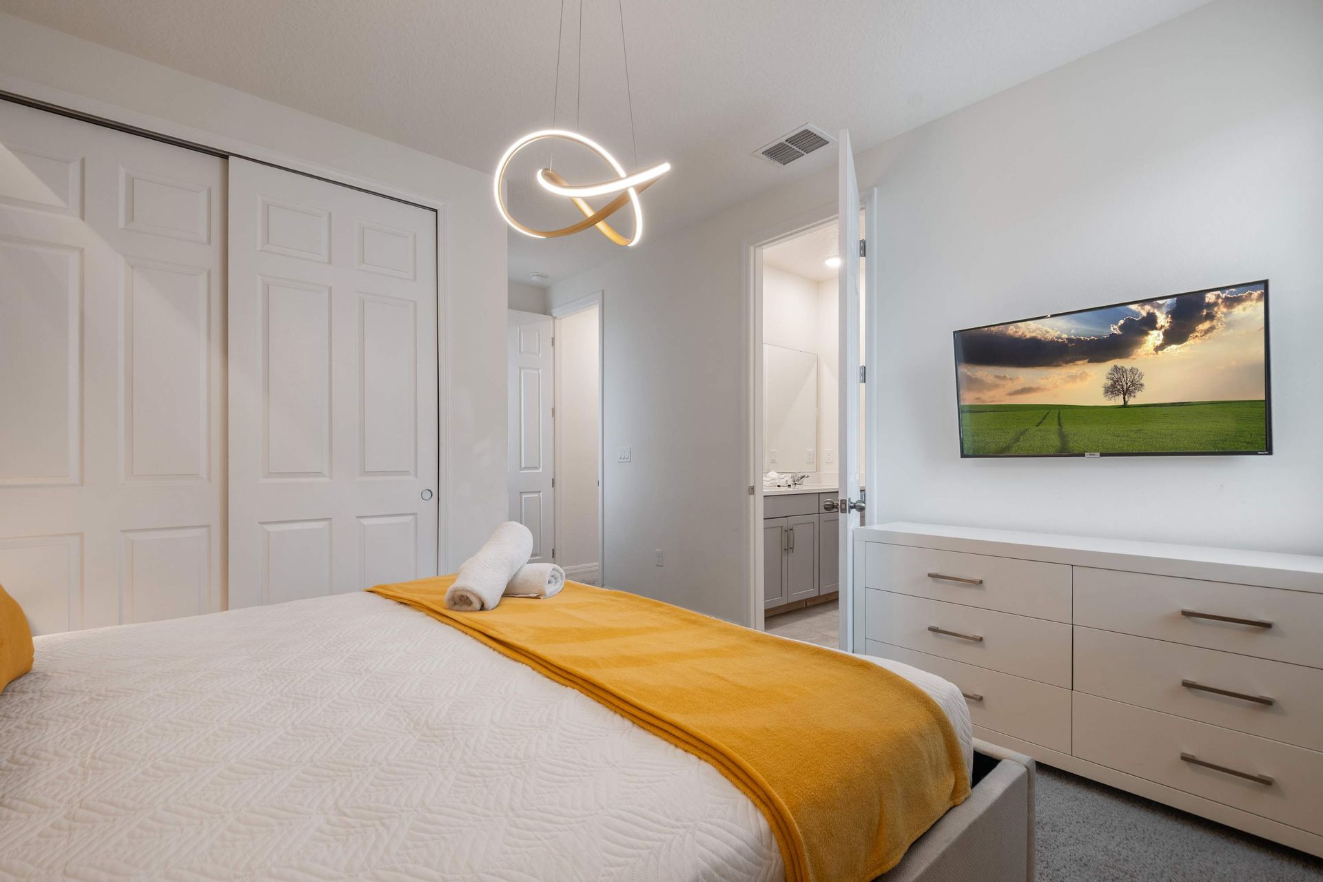 1594MCW Solara | Photo 45