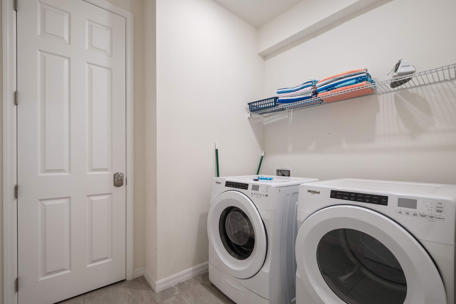 1594MCW Solara | Photo 55