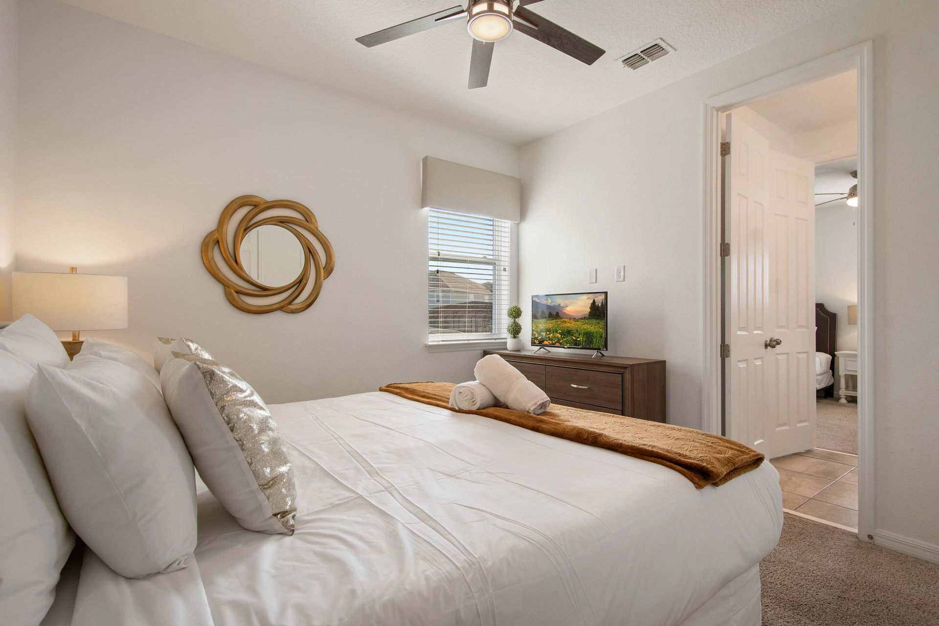 1730SP Solara | Photo 45