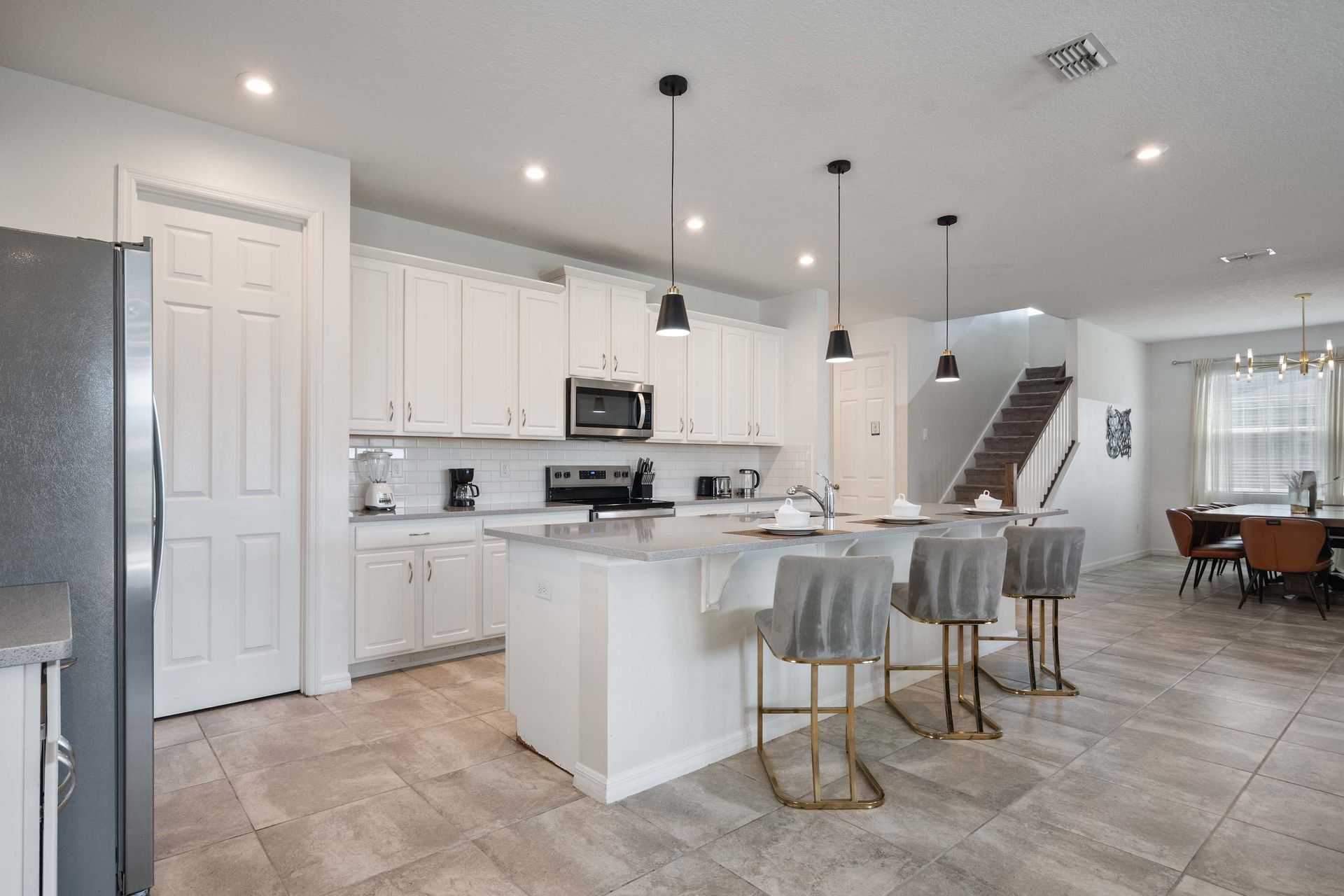 8954HRA Solara | Photo 8