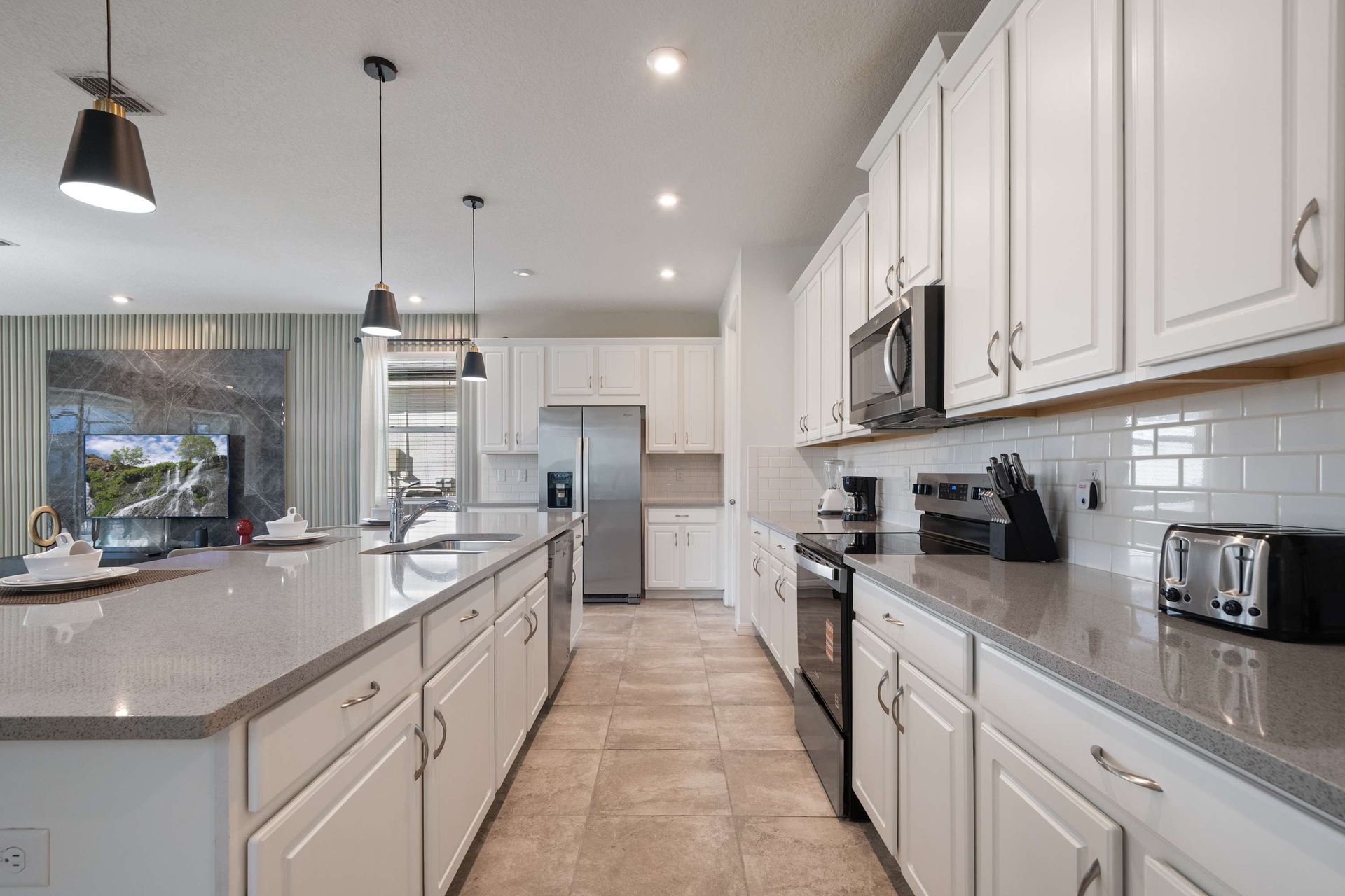 8954HRA Solara | Photo 10