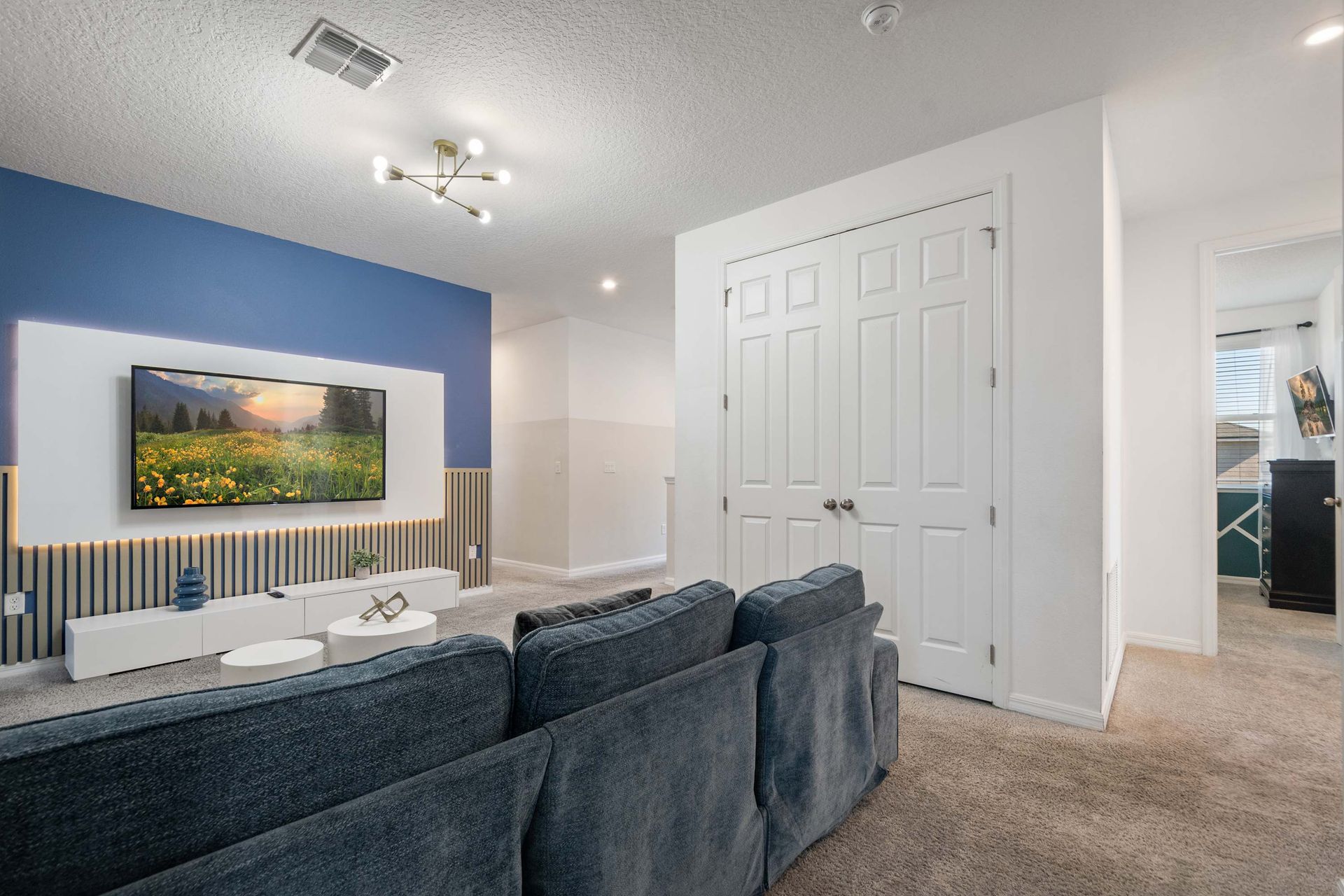 8954HRA Solara | Photo 18