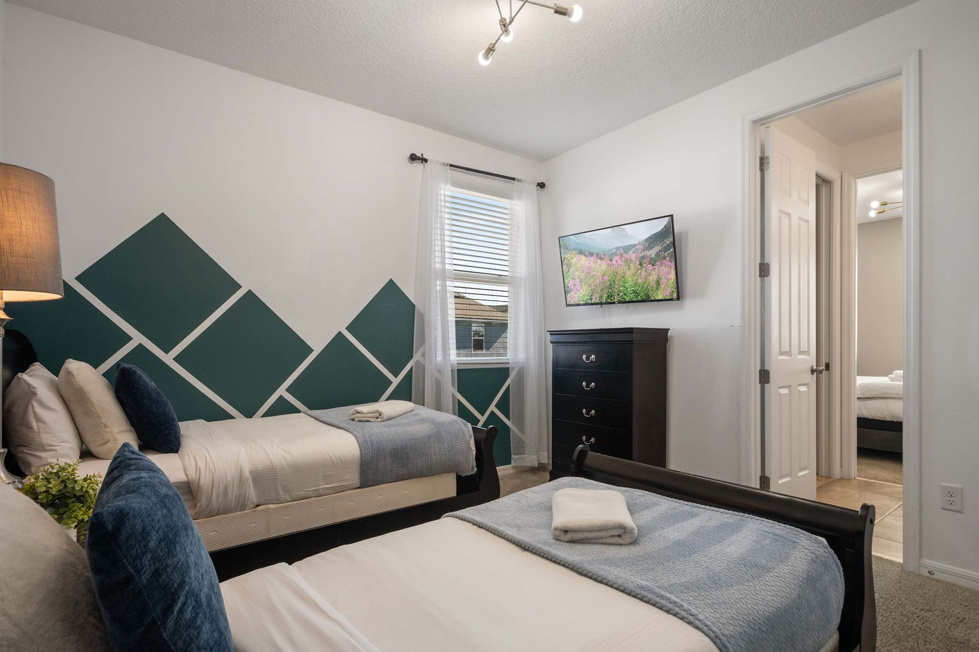 8954HRA Solara | Photo 24