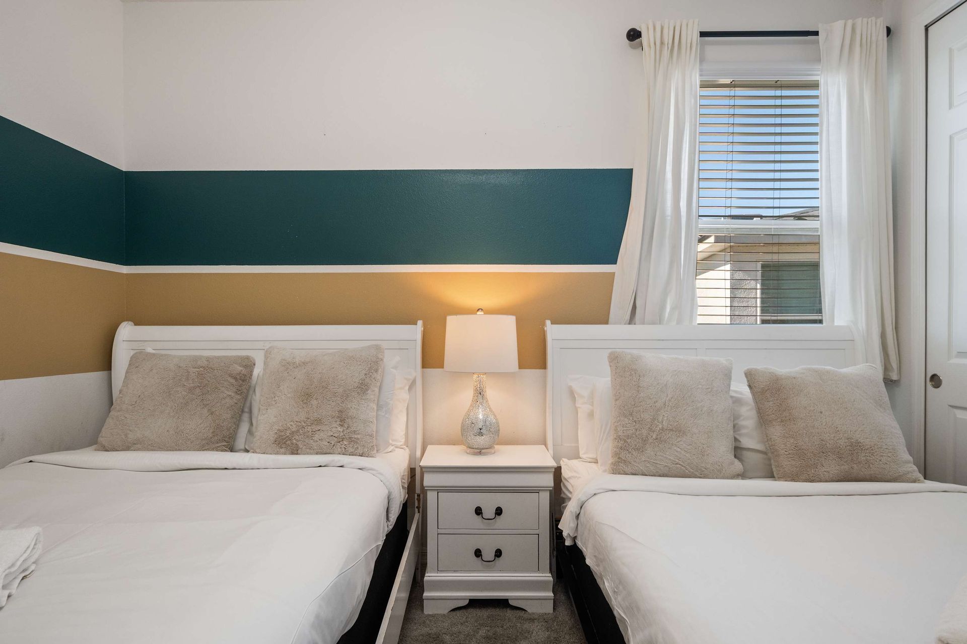 8954HRA Solara | Photo 33