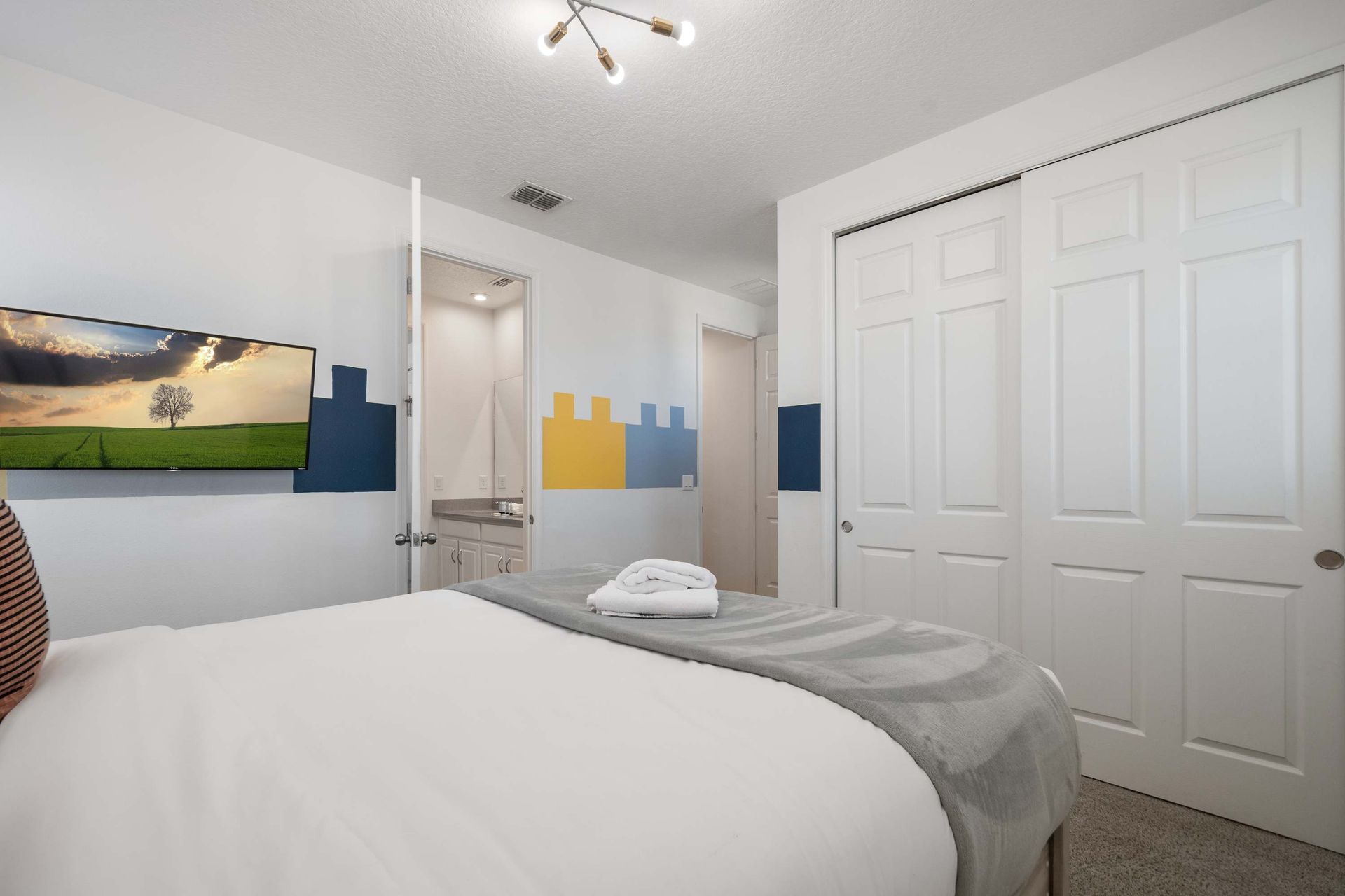 8954HRA Solara | Photo 45