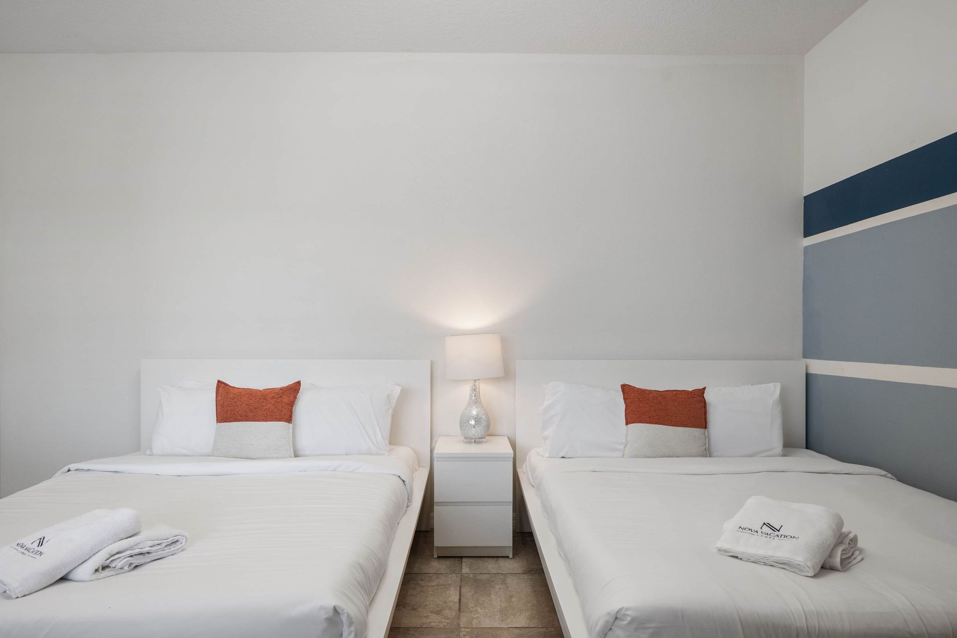 8954HRA Solara | Photo 50