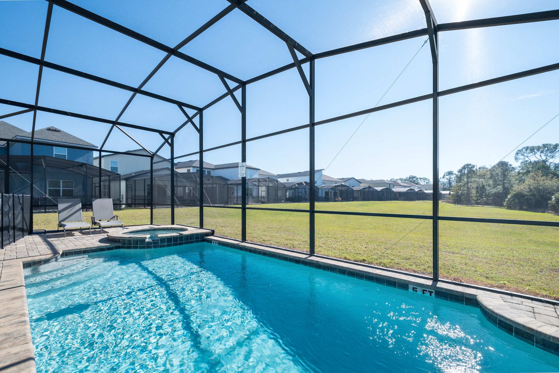 8954HRA Solara | Photo 61