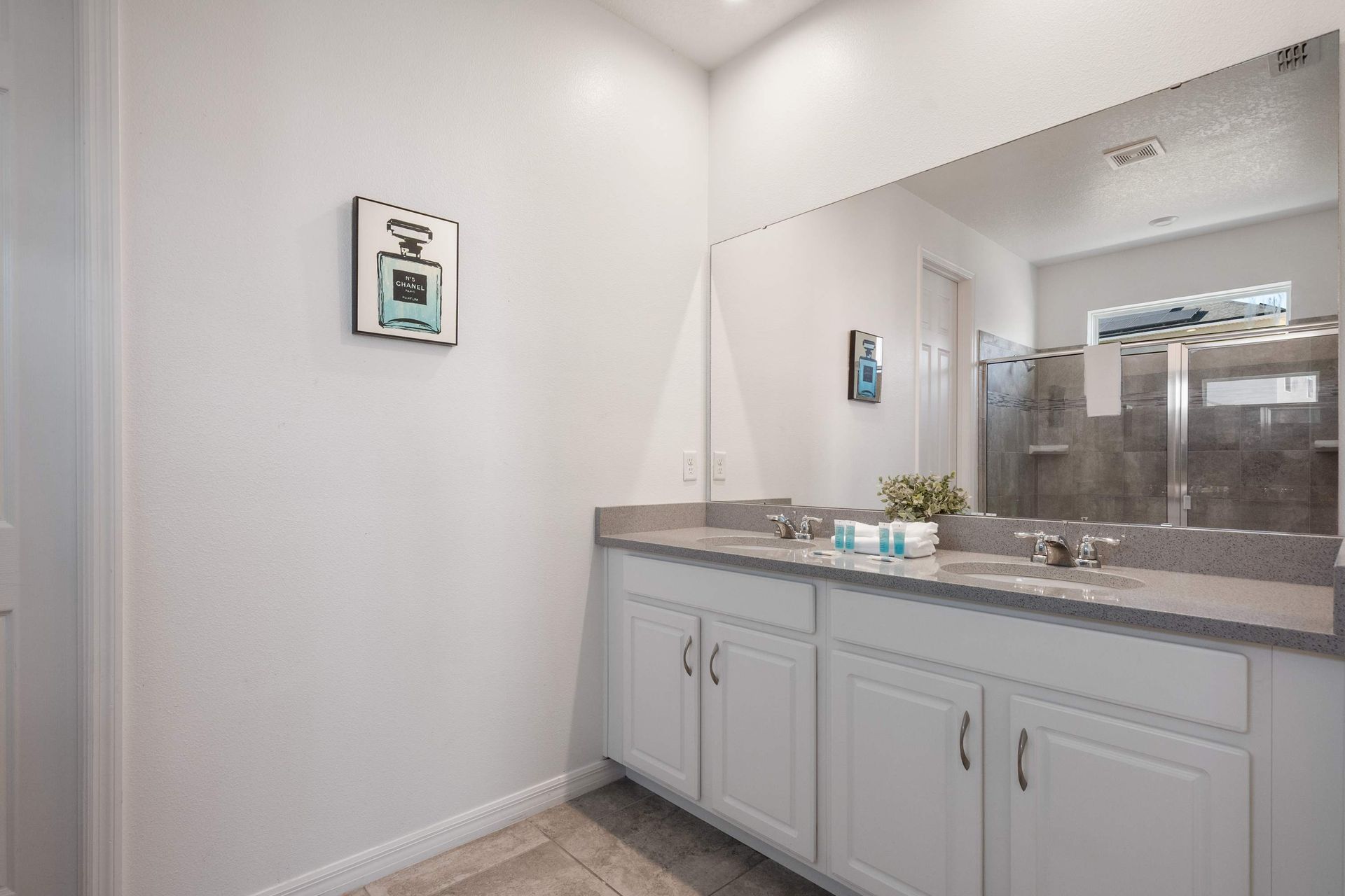 8954HRA Solara | Photo 65