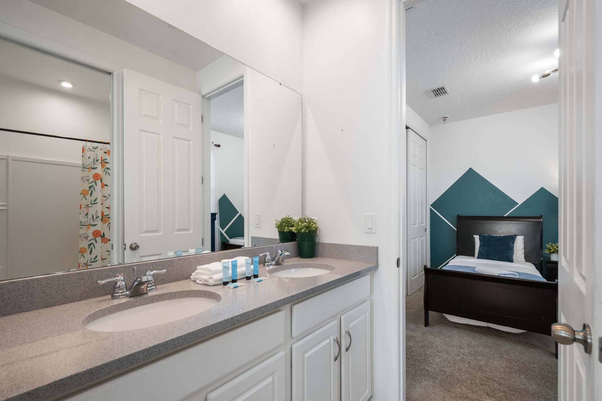 8954HRA Solara | Photo 68