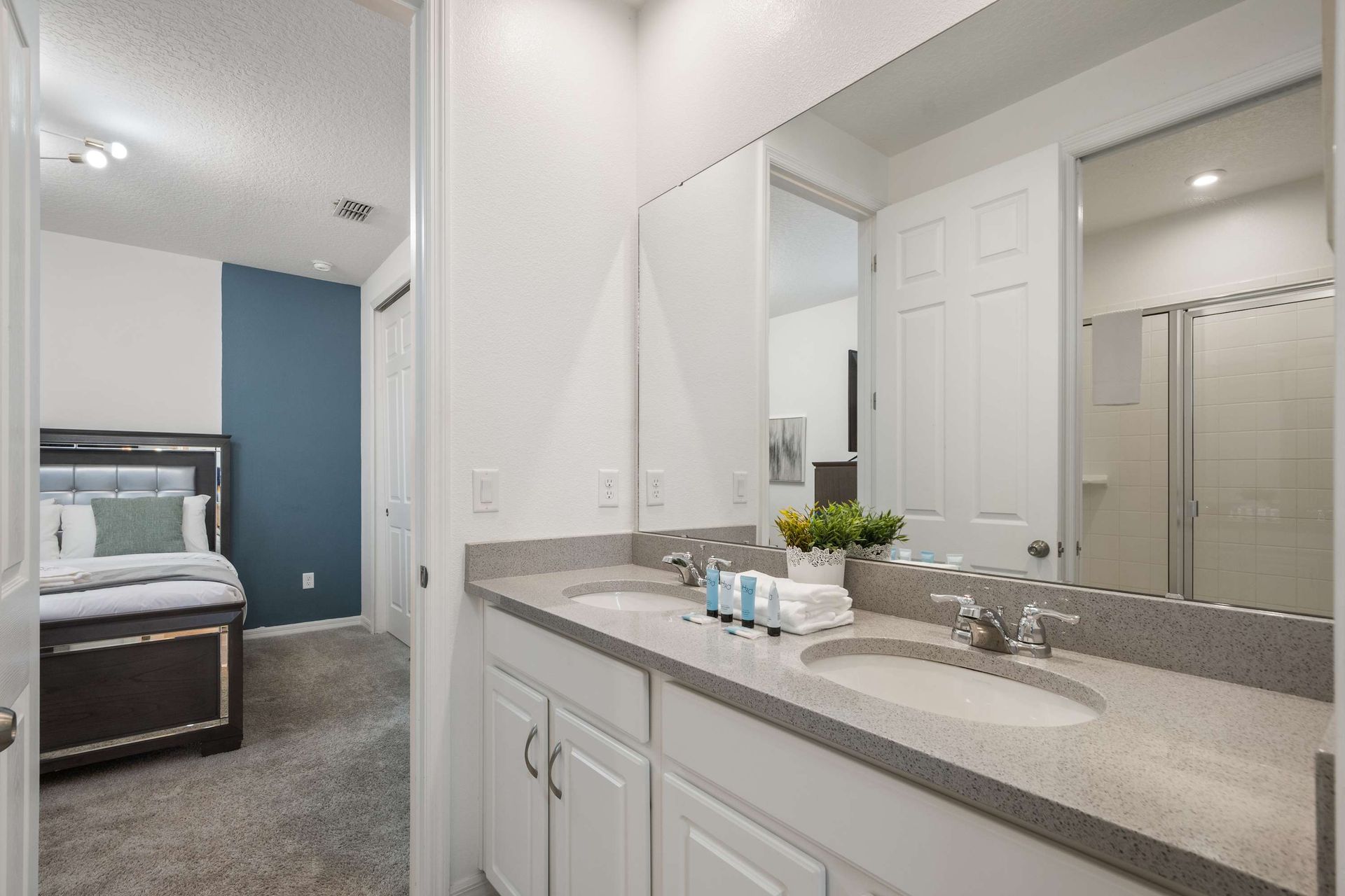 8954HRA Solara | Photo 73