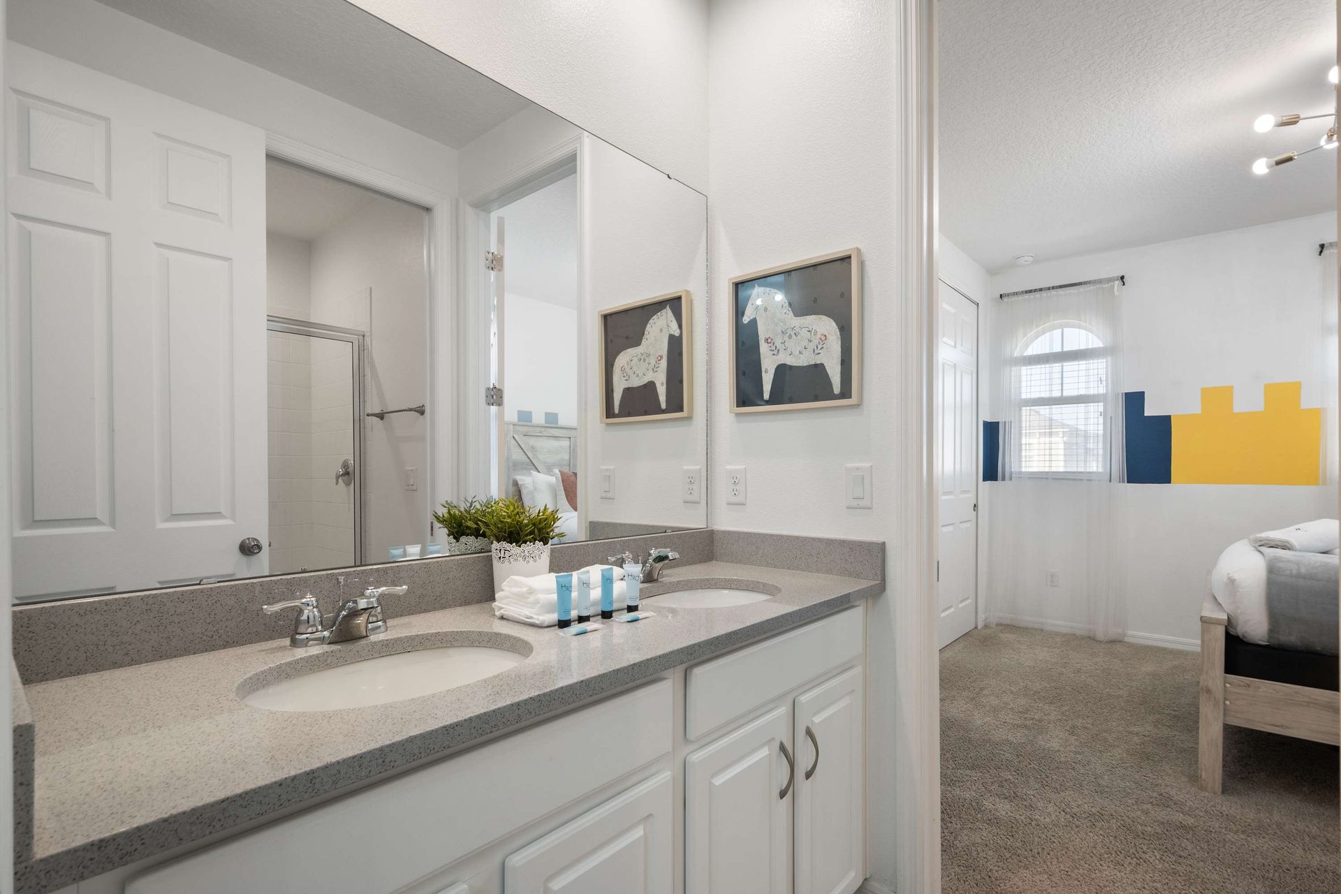 8954HRA Solara | Photo 72