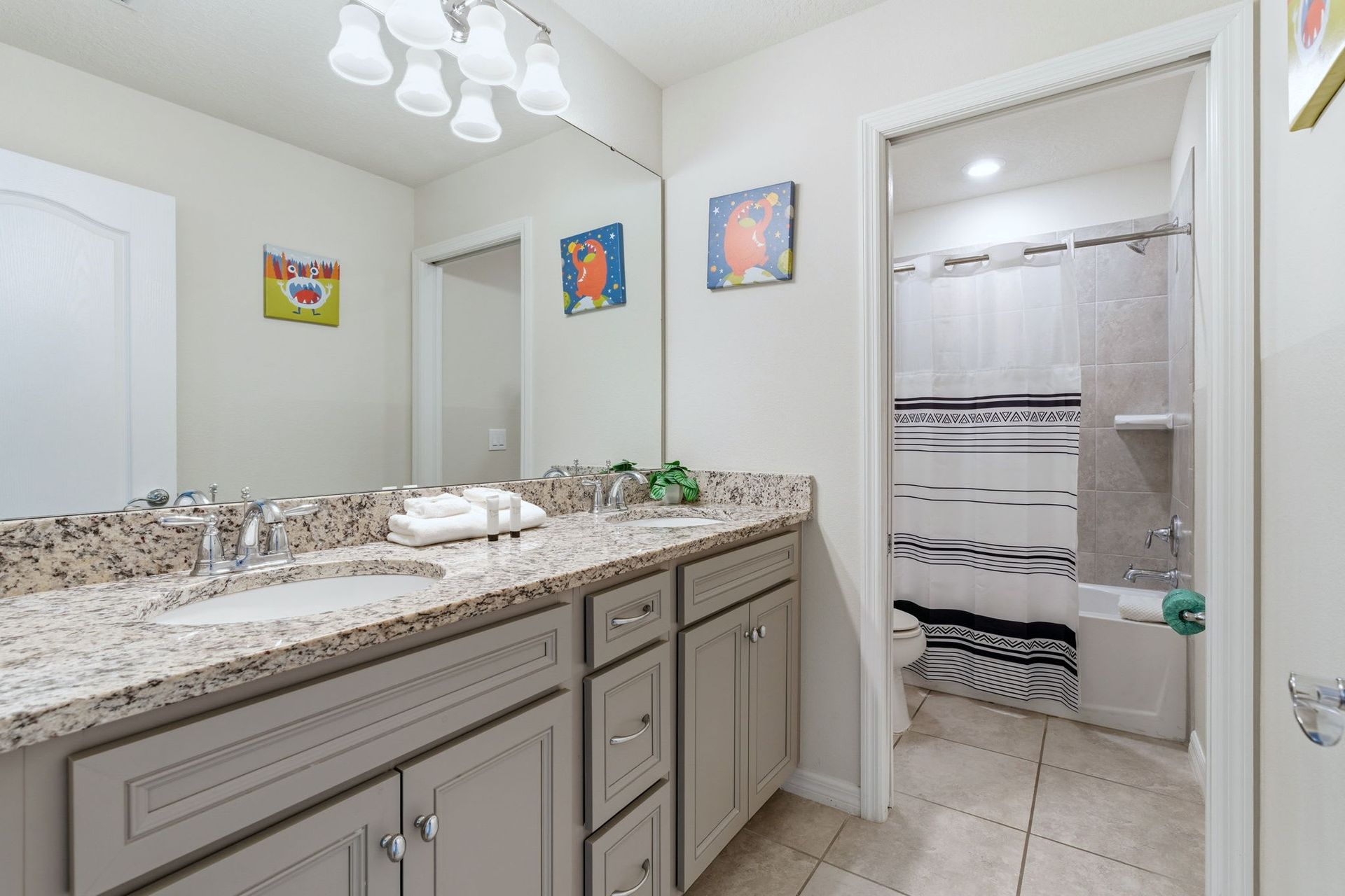 7303OL Solterra New | Photo 40