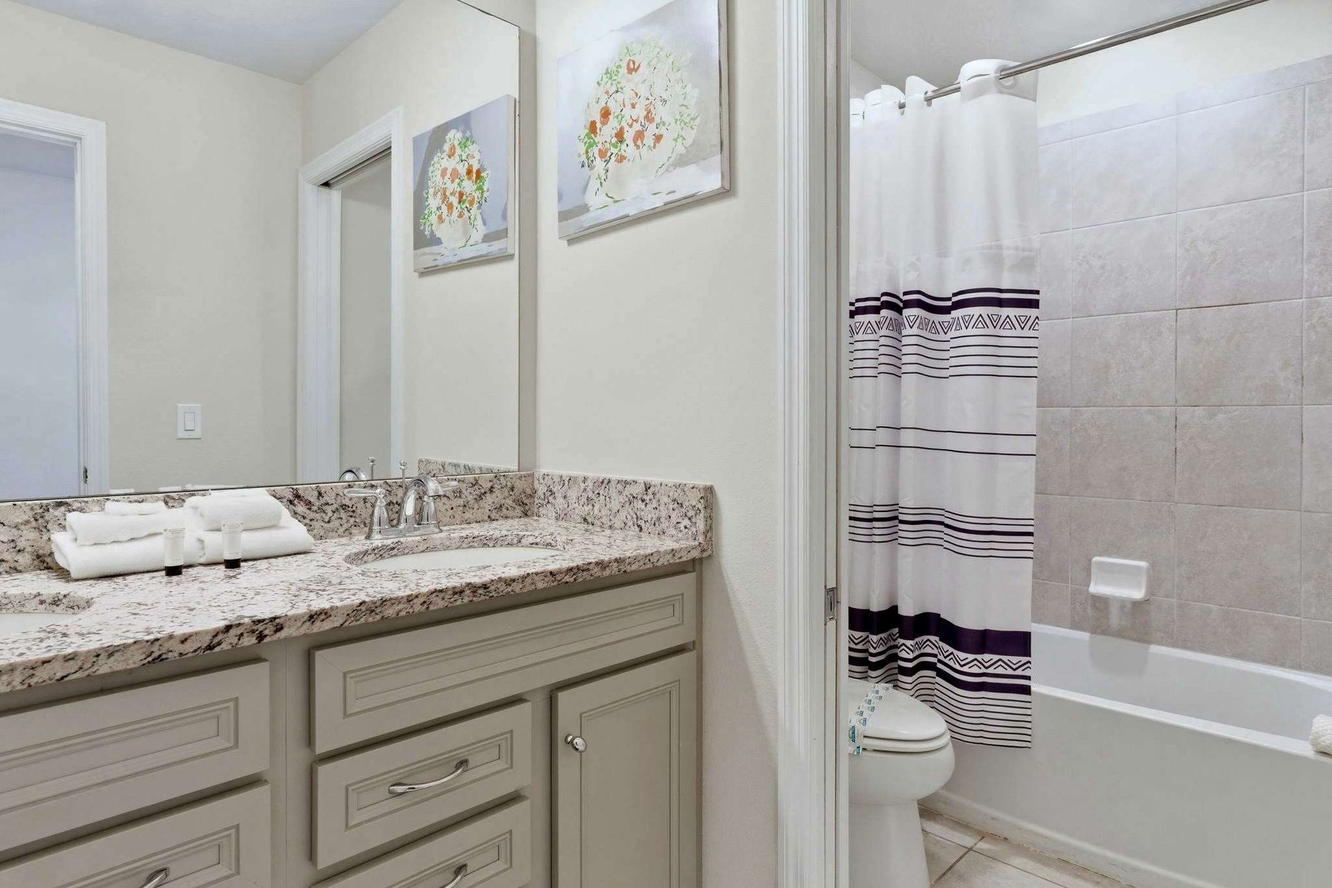 7303OL Solterra New | Photo 39