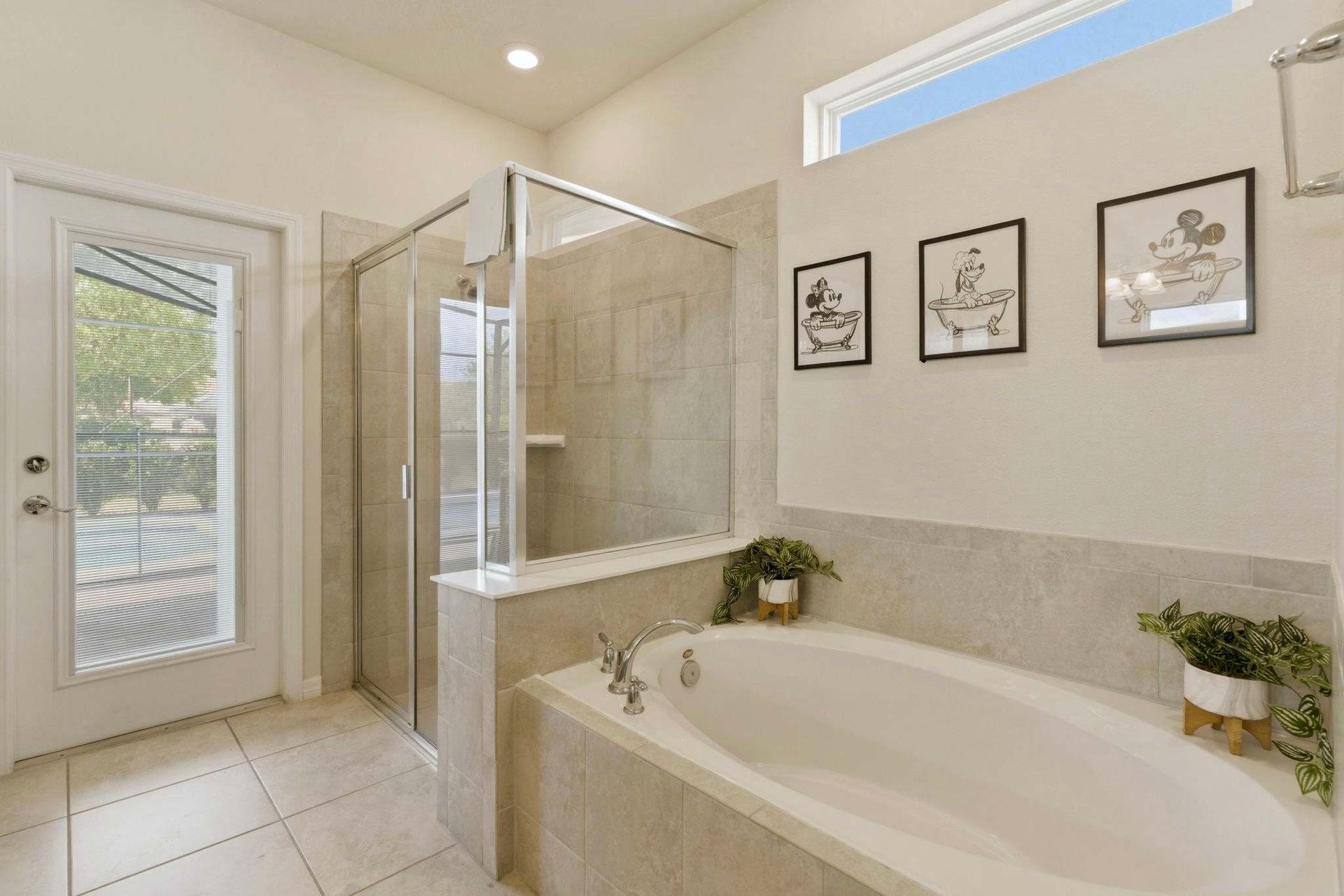 7303OL Solterra New | Photo 36