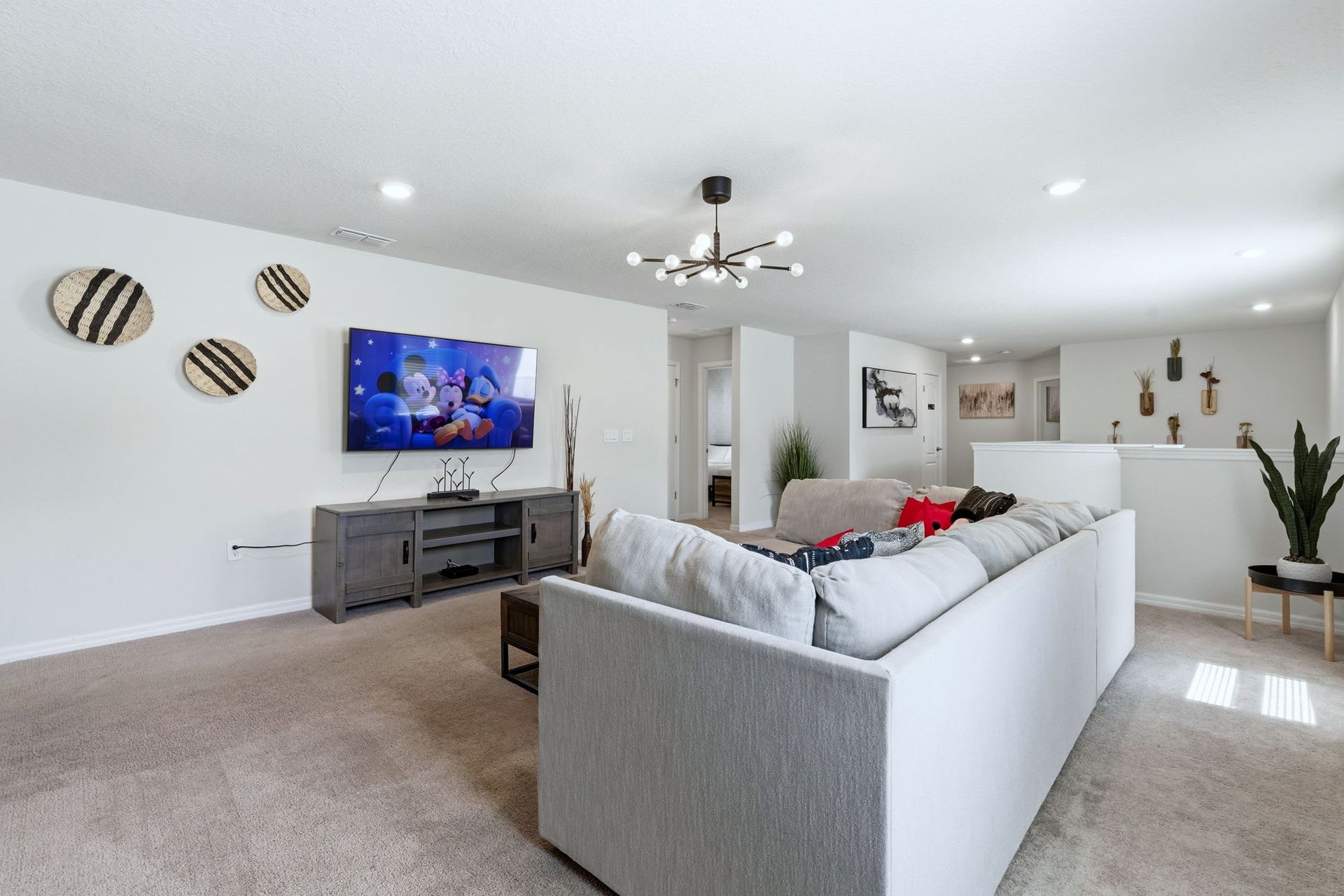 7303OL Solterra New | Photo 28